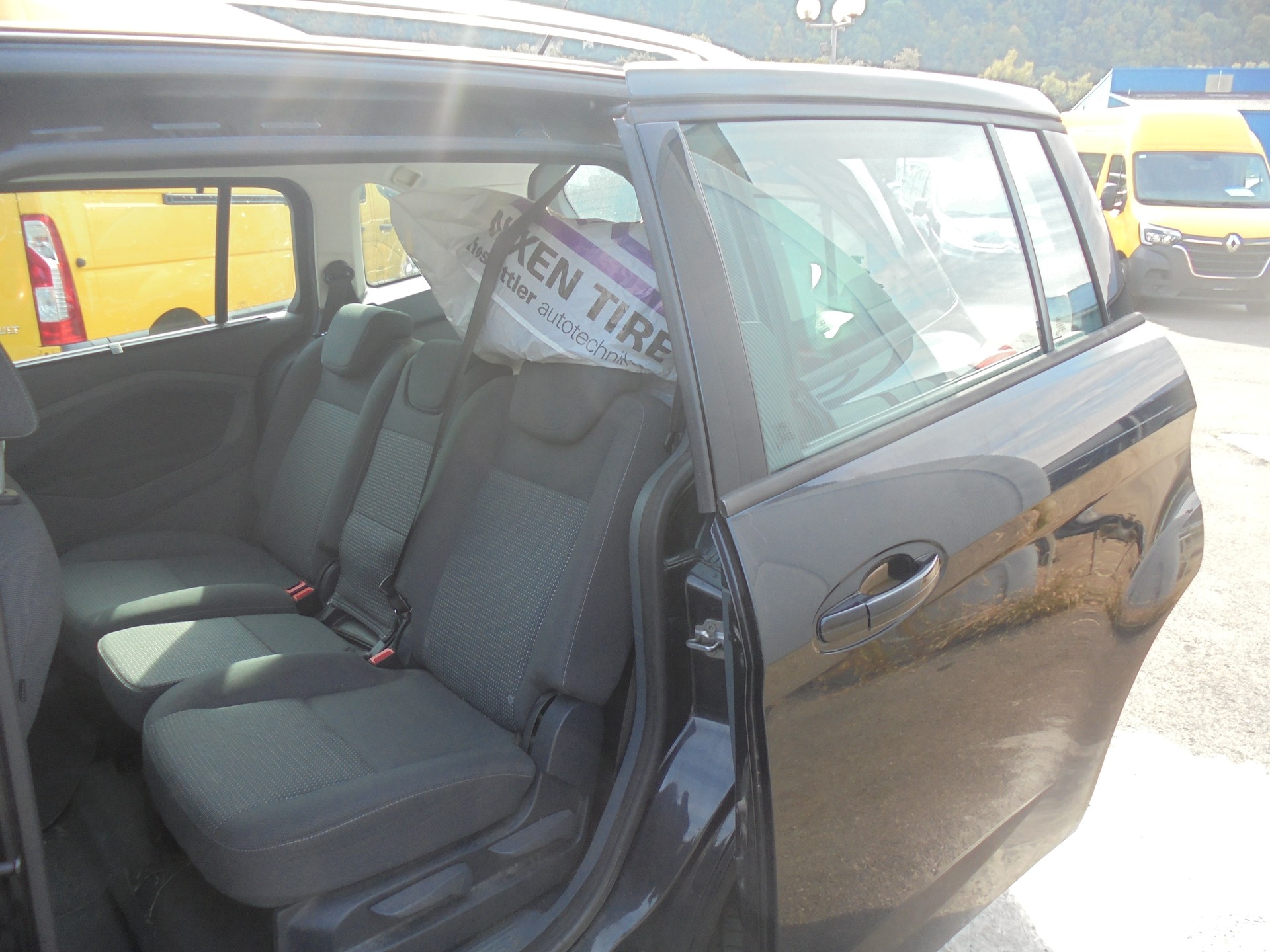 FORD Grand C-Max 1.0 SCTi Carving-image-8