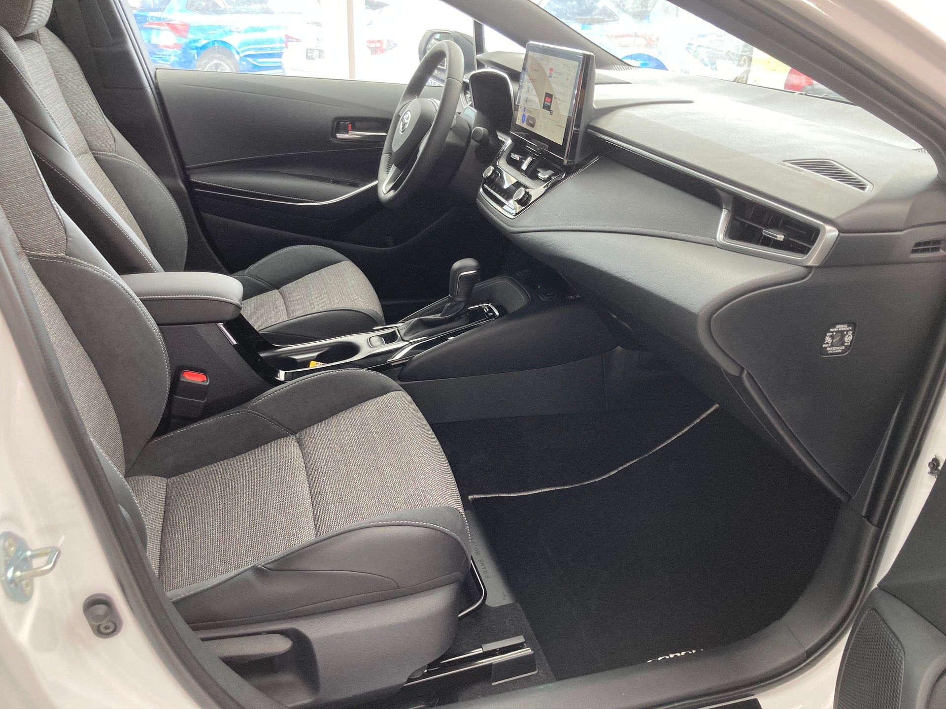 TOYOTA Corolla Touring Sports 1.8 HSD Trend e-CVT-image-15