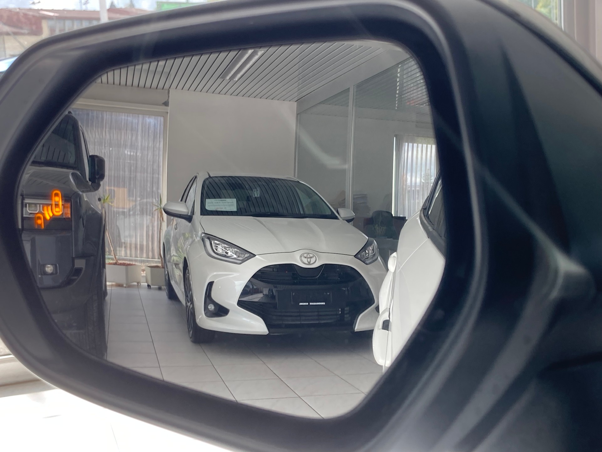 TOYOTA Corolla Touring Sports 1.8 HSD Trend e-CVT-image-13