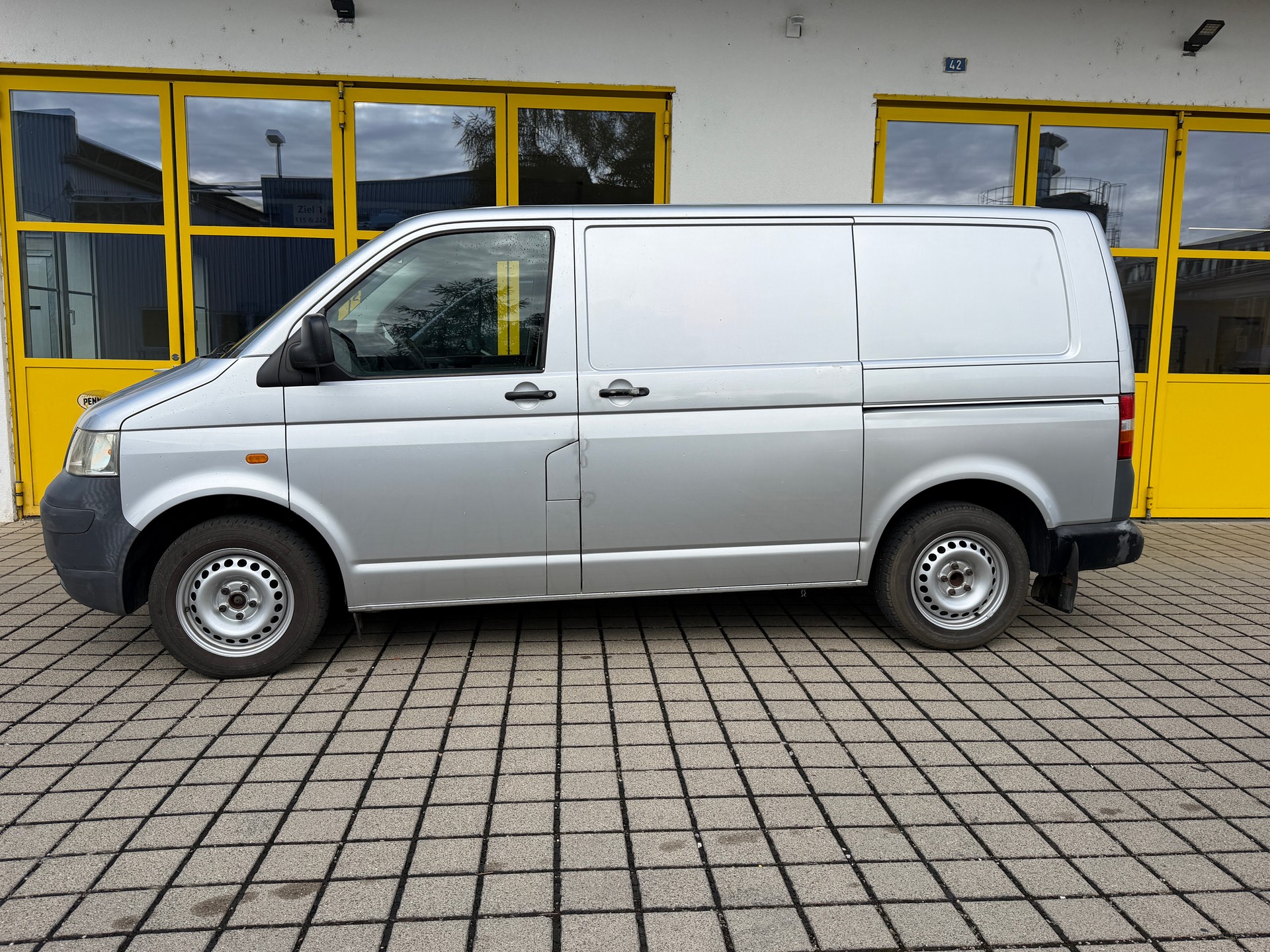 VW T5 2.0-image-2
