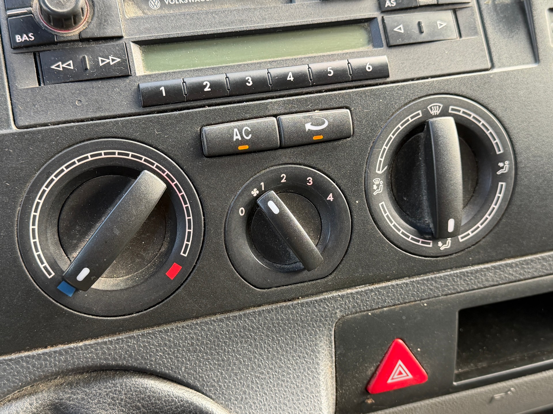 VW T5 2.0-image-12