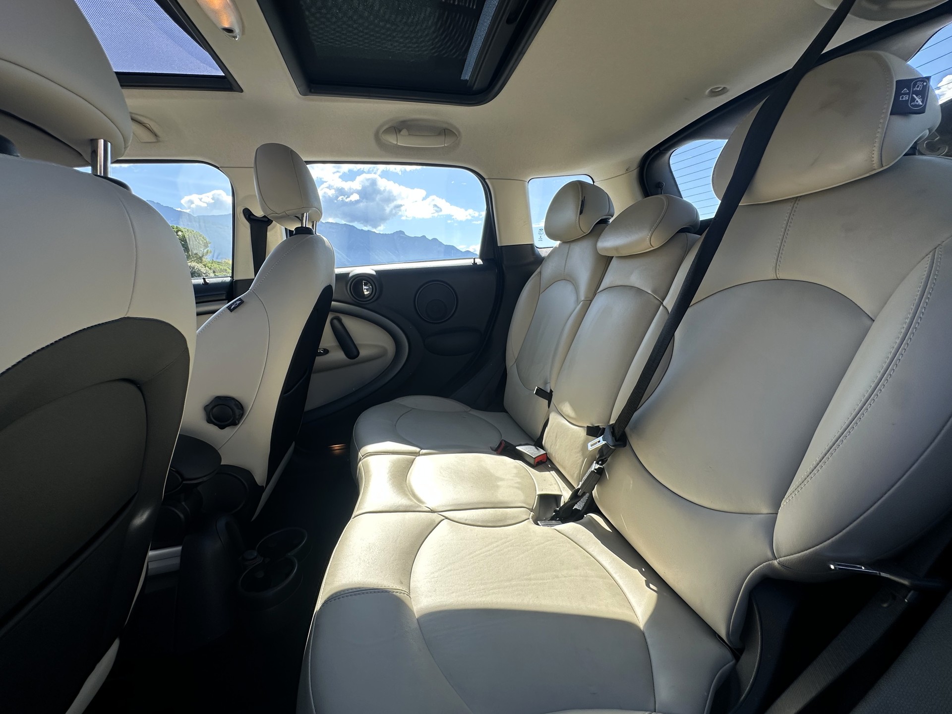 MINI Countryman Cooper S ALL4-image-10