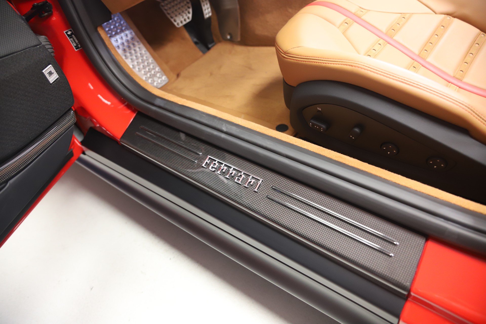 FERRARI 812 GTS-image-10