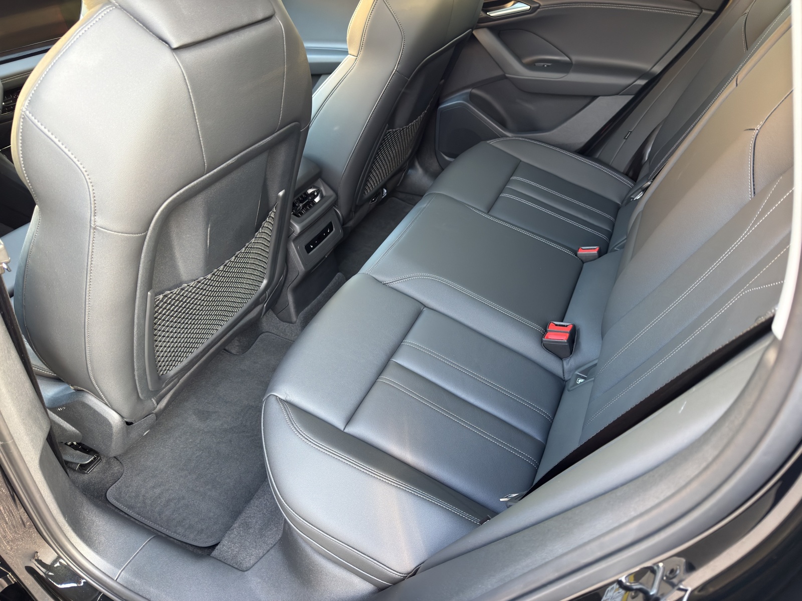 AUDI Q6 e-tron quattro-image-11