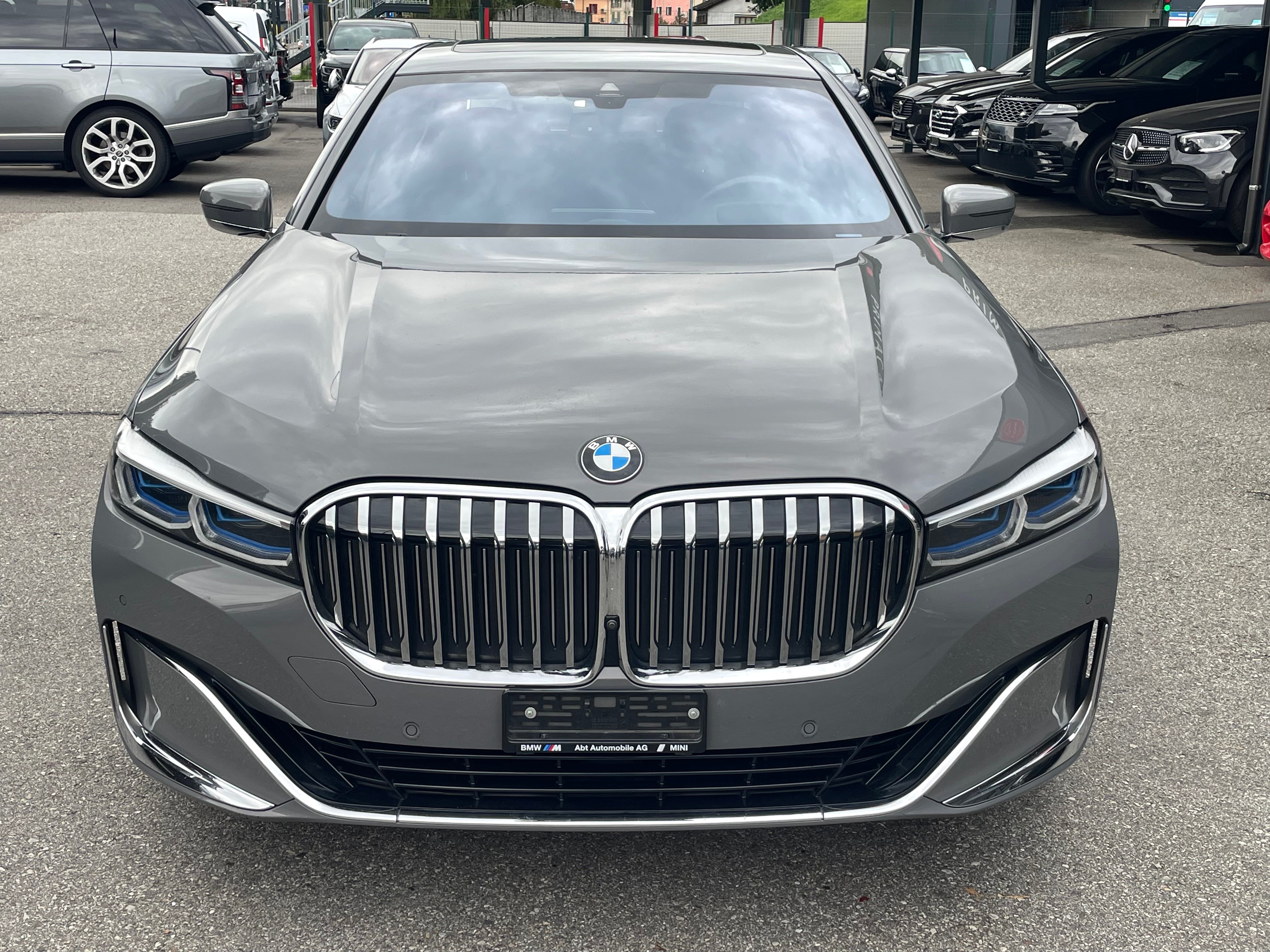 Car photo