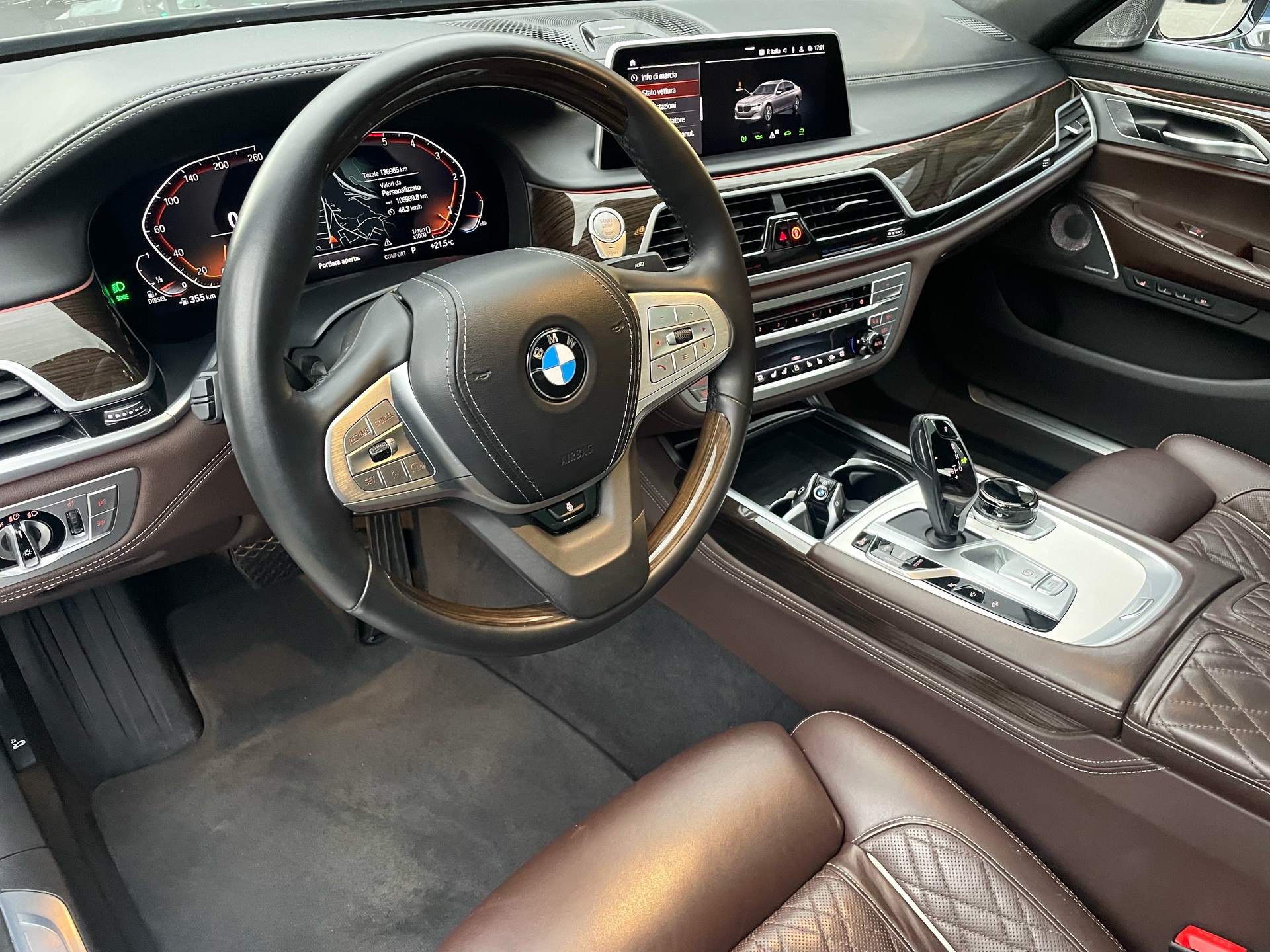 BMW 750d xDrive Steptronic-image-2