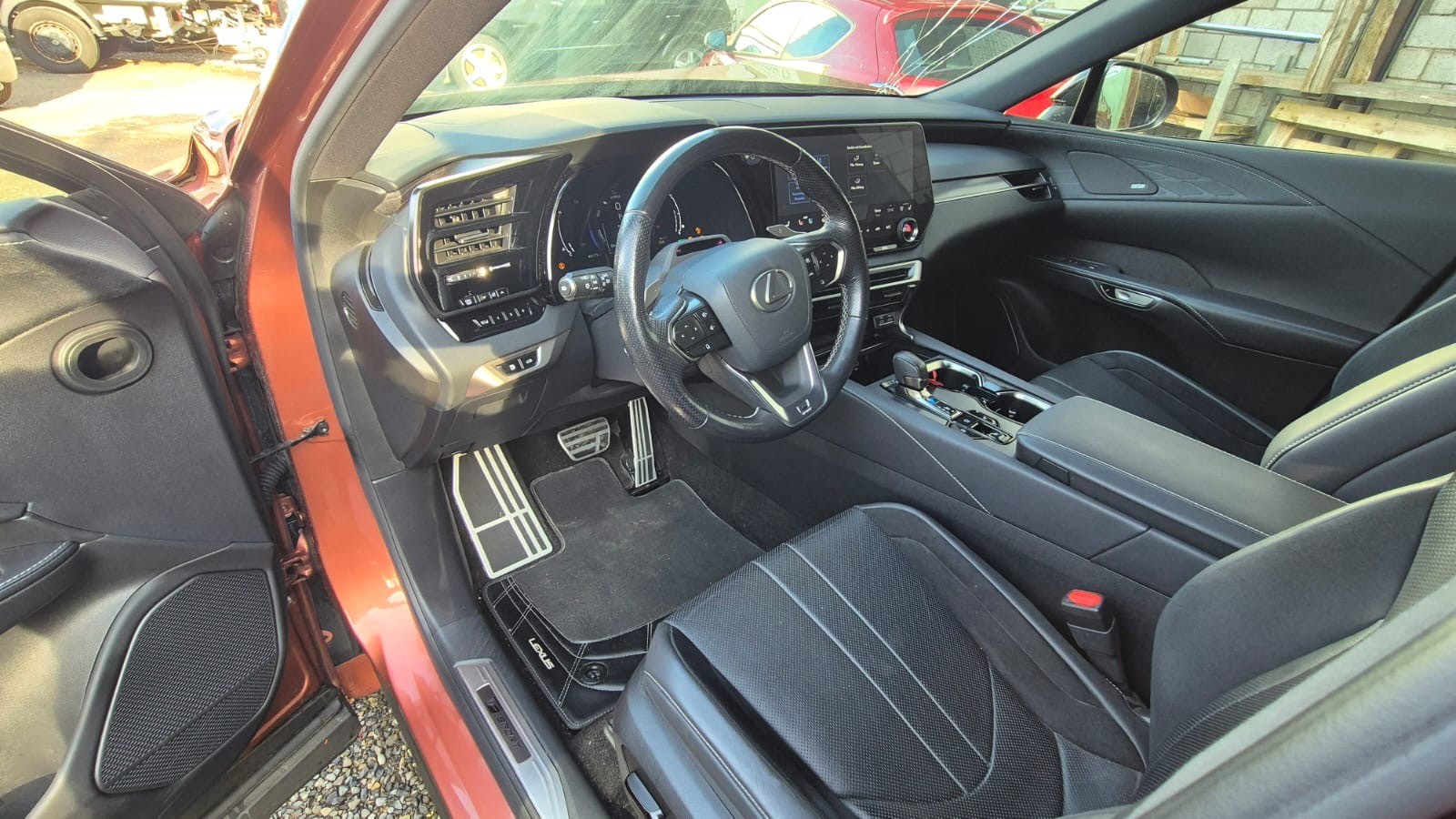 LEXUS RX 500h F Sport AWD-image-5