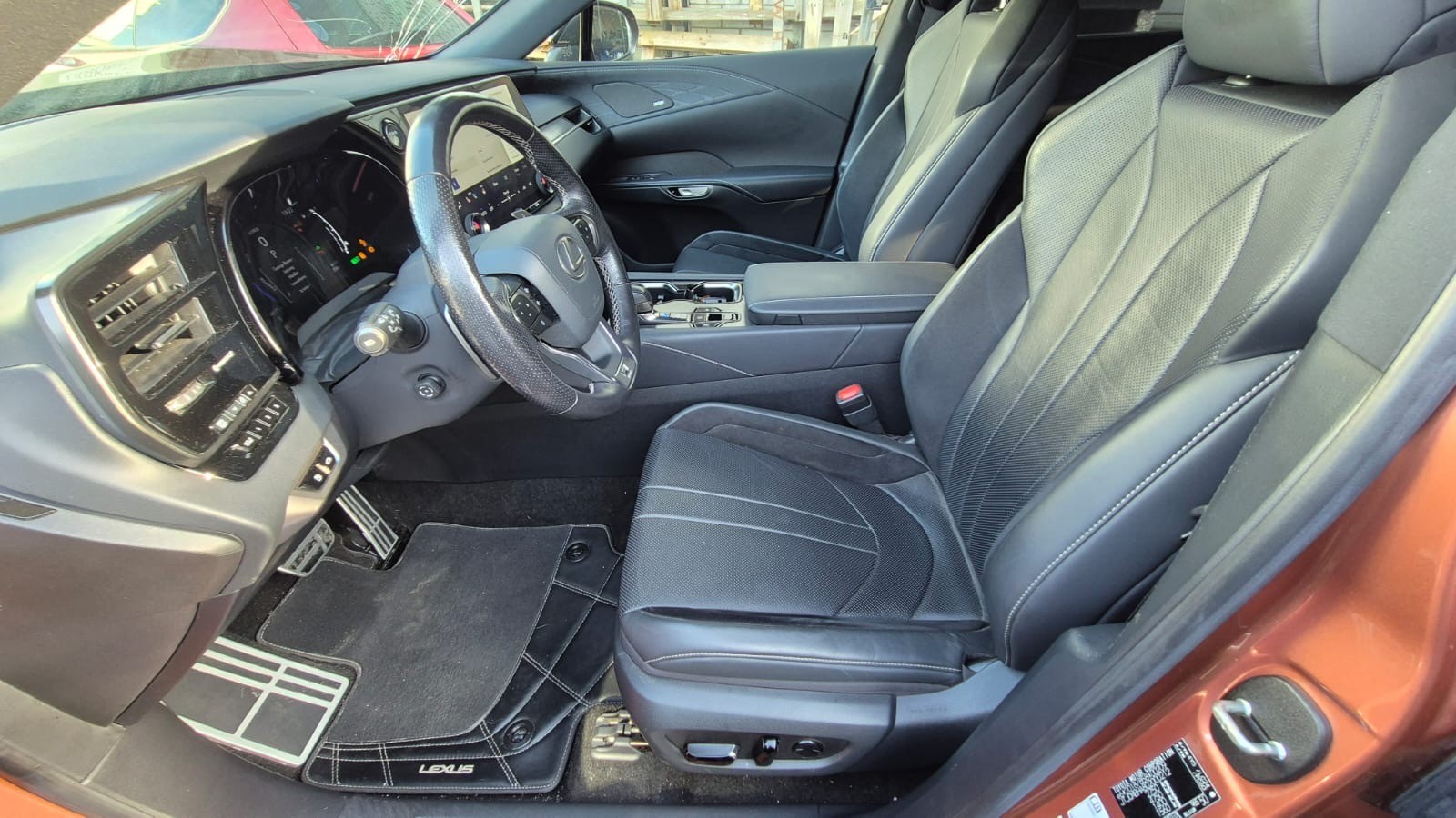 LEXUS RX 500h F Sport AWD-image-6