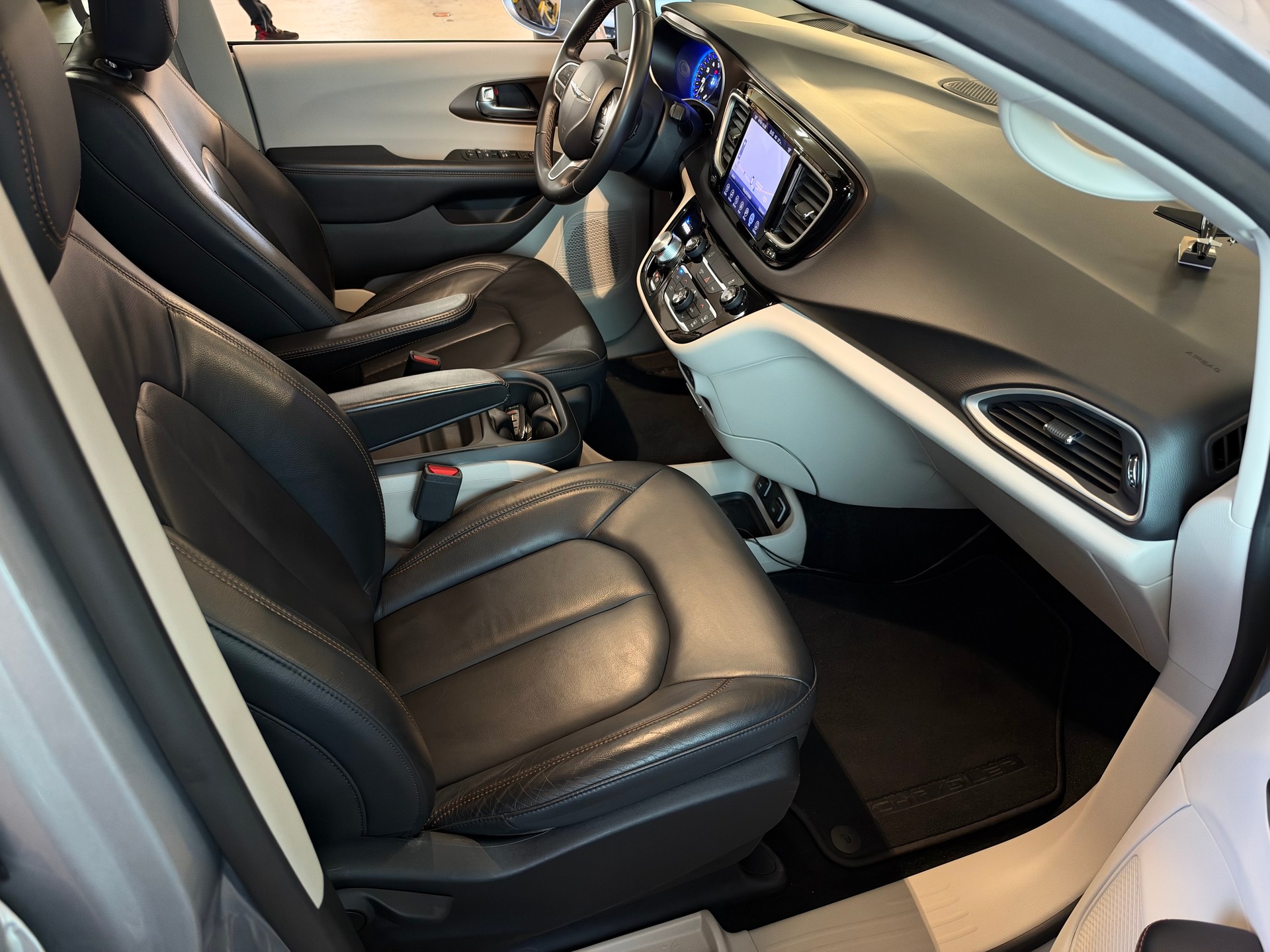 CHRYSLER 3.6 V6 Limited-image-10