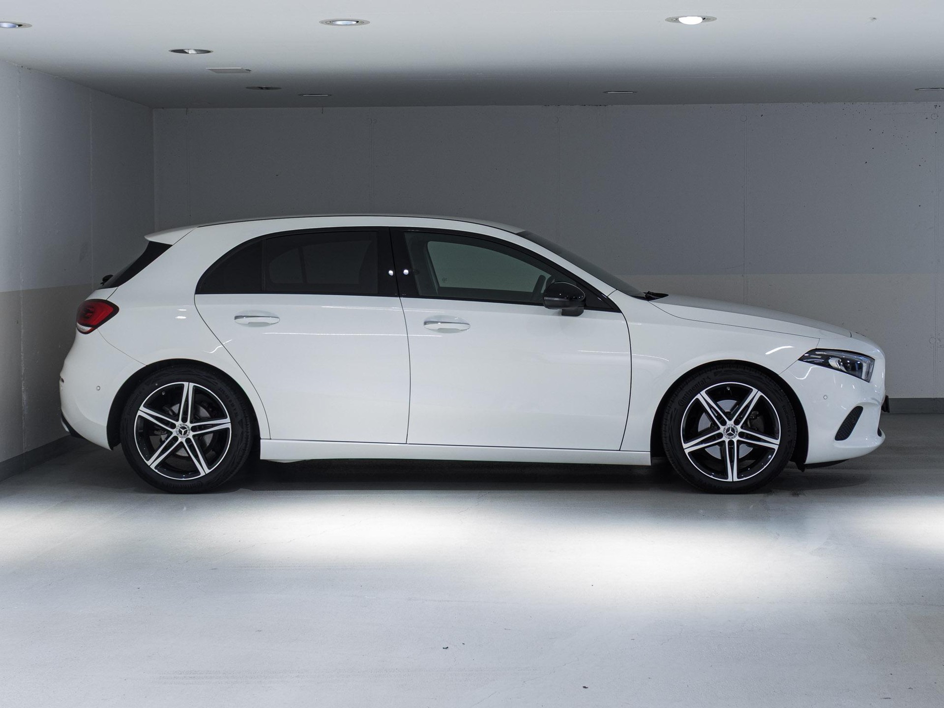 MERCEDES-BENZ A 200-image-1