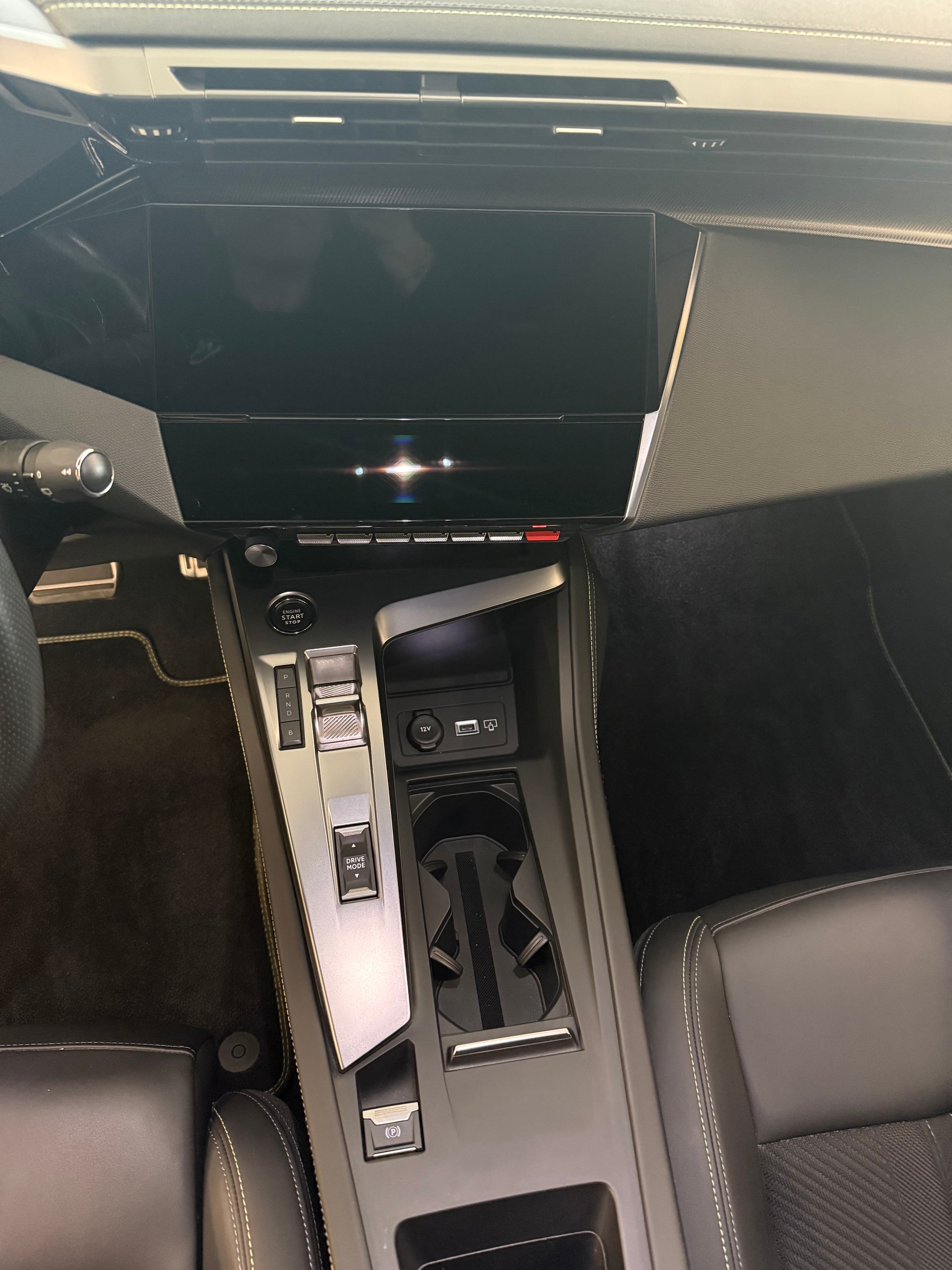 PEUGEOT 308 SW 1.6 PHEV 225 GT Pack-image-12