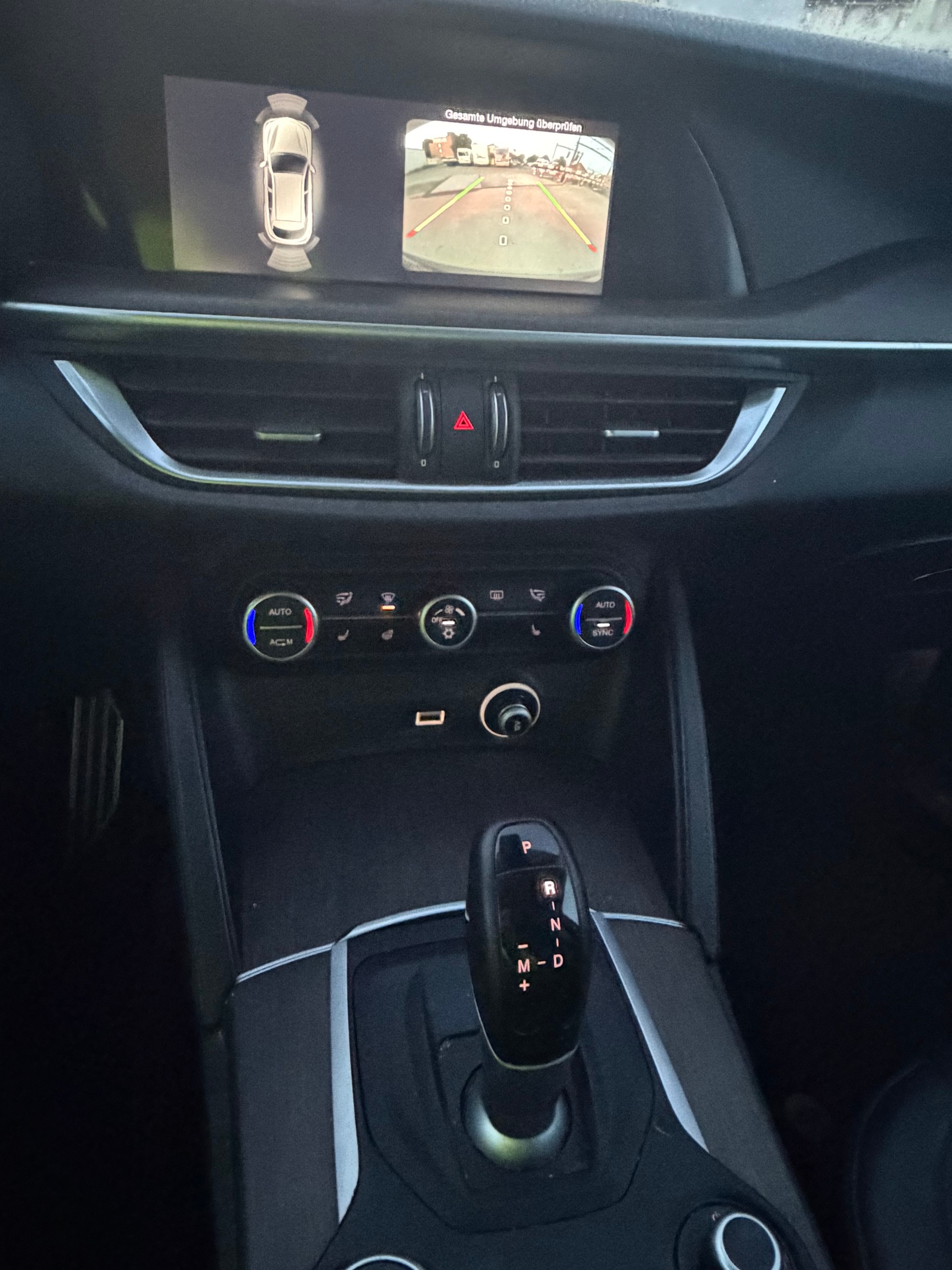 ALFA ROMEO Stelvio 2.0 Super Q4 Automatic-image-12