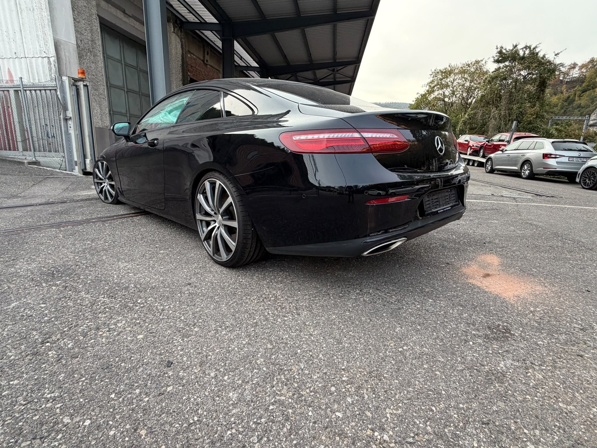 MERCEDES-BENZ E 400 Coupé Avantgarde 4 Matic 9G-Tronic-image-3