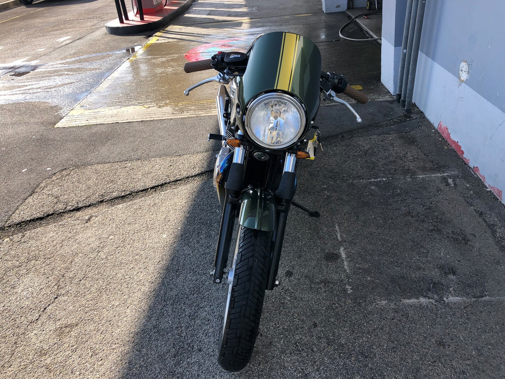 TRIUMPH Thruxton 900 i-image-3