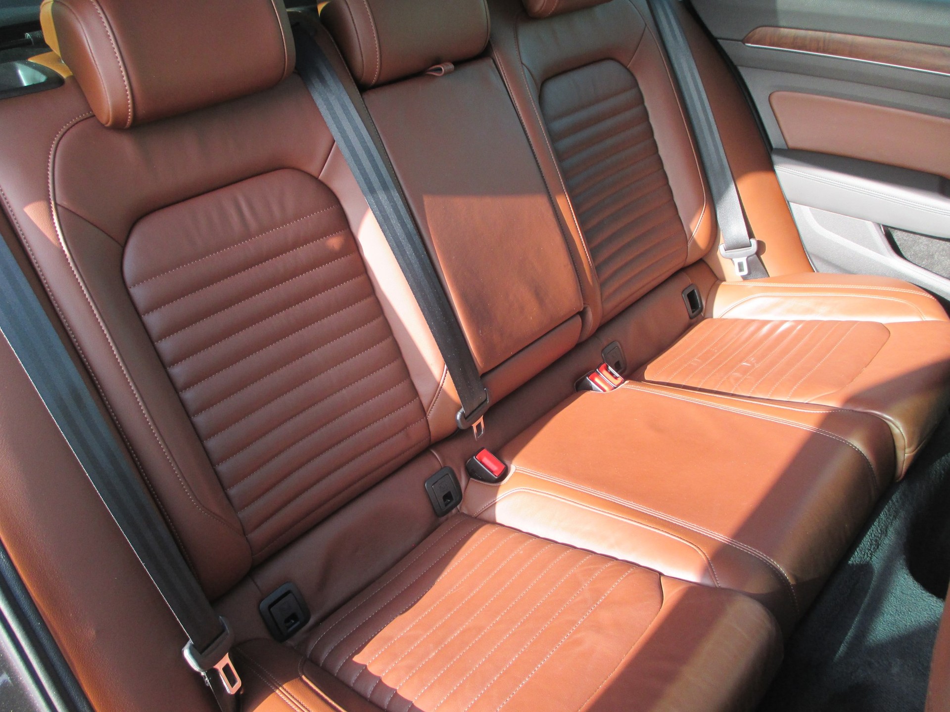 VW Passat Variant 2.0 TDI BMT High. DSG 4Motion-image-10