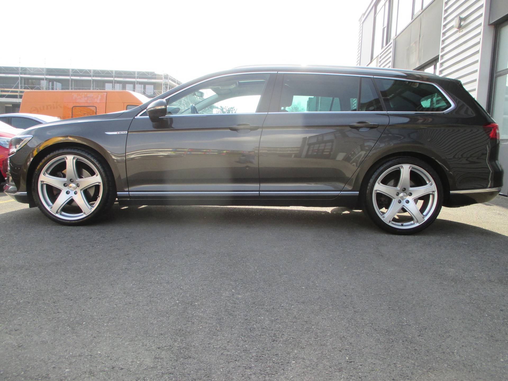 VW Passat Variant 2.0 TDI BMT High. DSG 4Motion-image-7