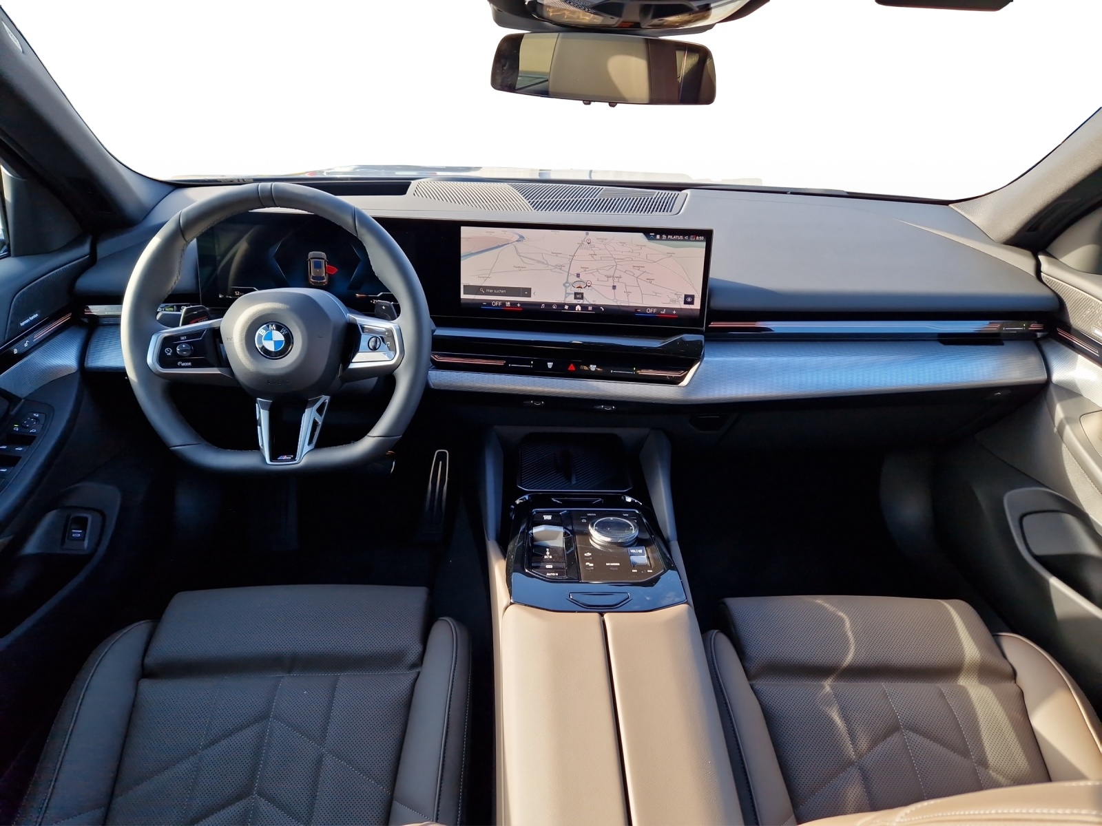 BMW 520d xDrive 48V Touring M Sport Pro Steptronic-image-12