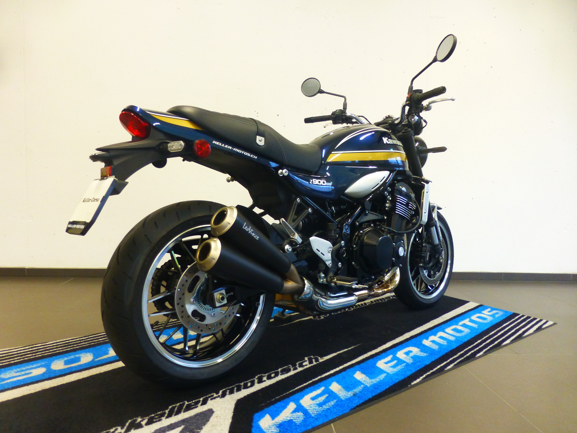KAWASAKI Z 900 RS-image-12