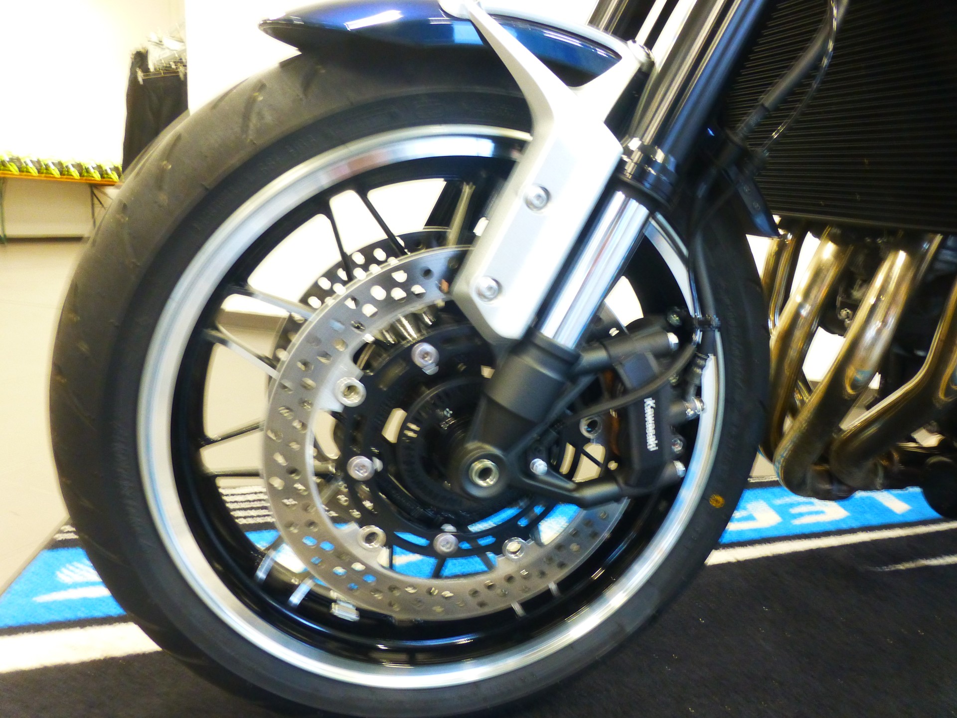 KAWASAKI Z 900 RS-image-7