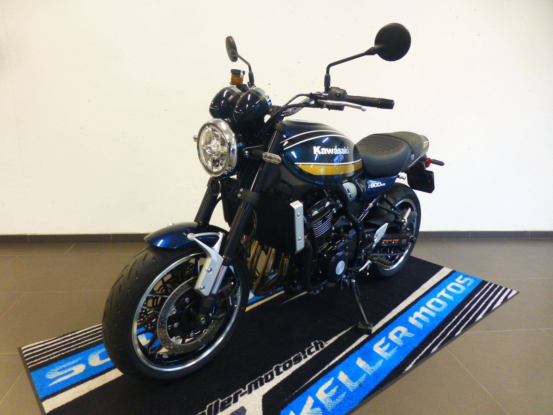 KAWASAKI Z 900 RS-image-5