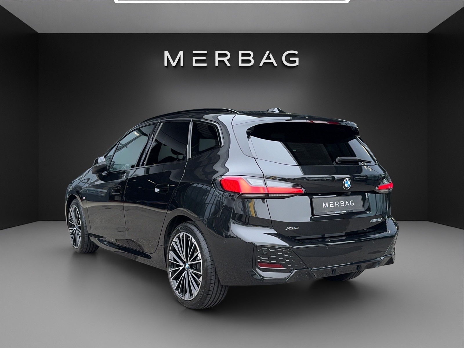BMW 223d Active Tourer xDrive M Sport DKG-image-3