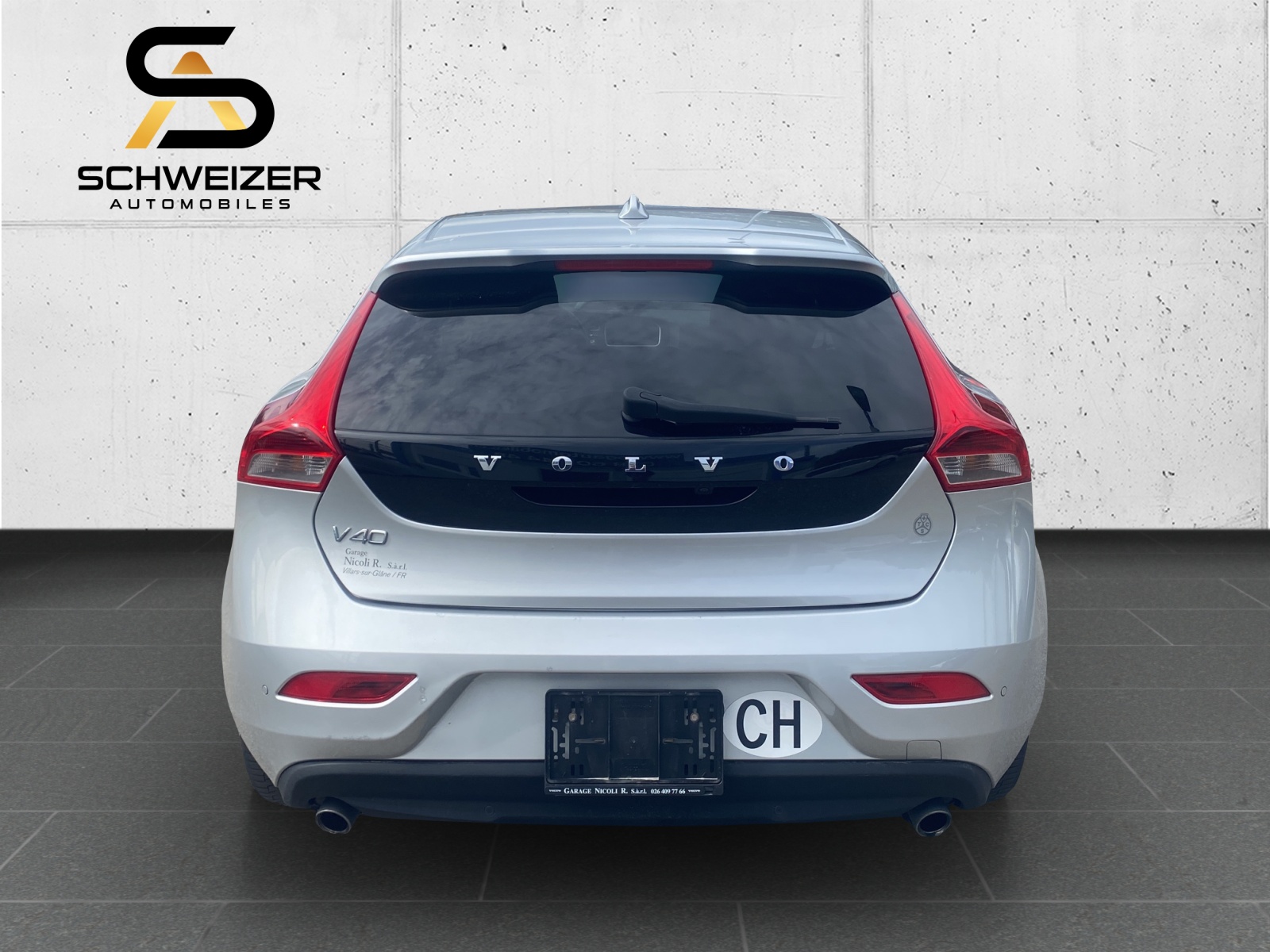 VOLVO V40 D4 Summum Geartronic-image-7