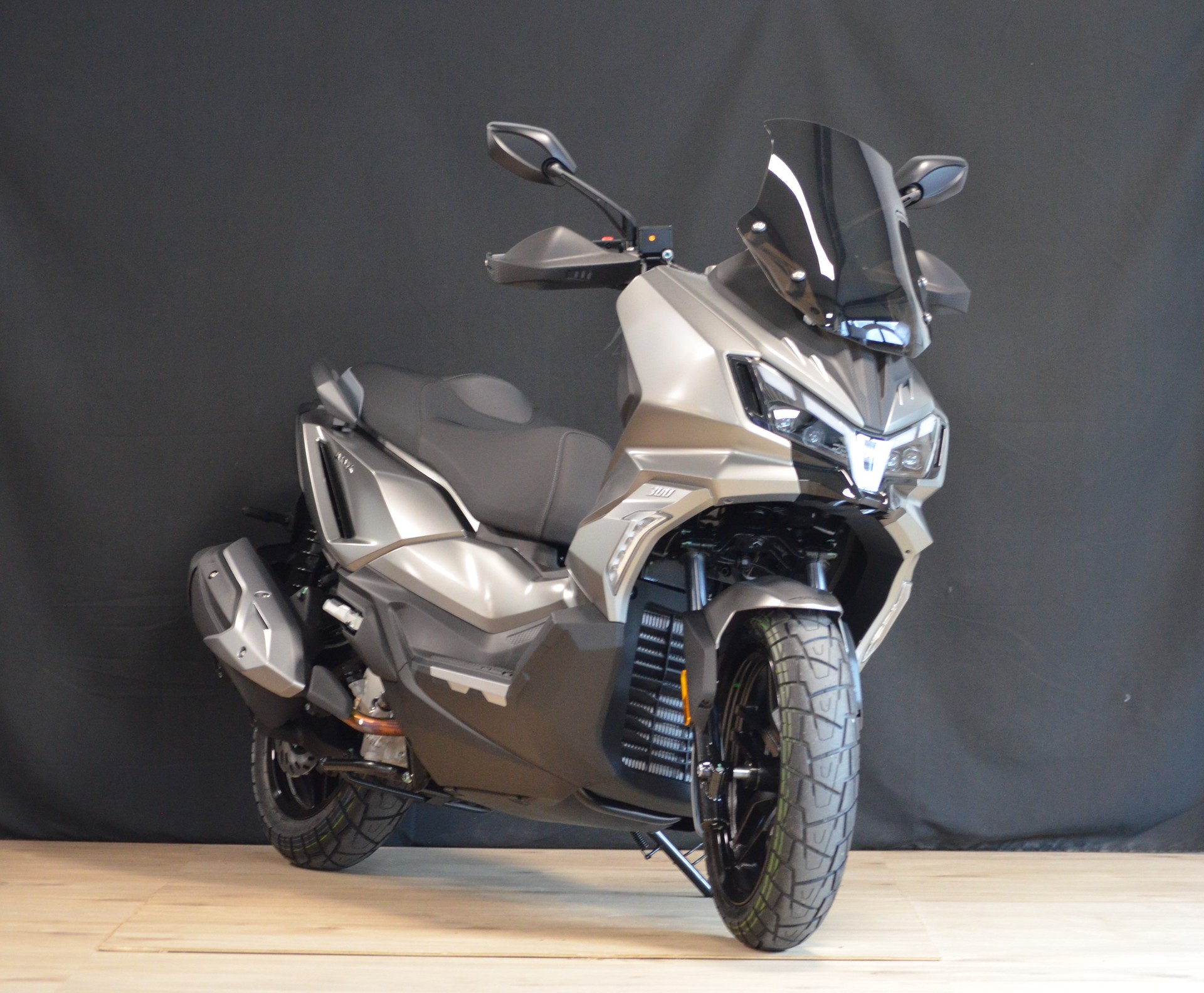 SYM ADX 300 EURO 5+-showroom-element-1