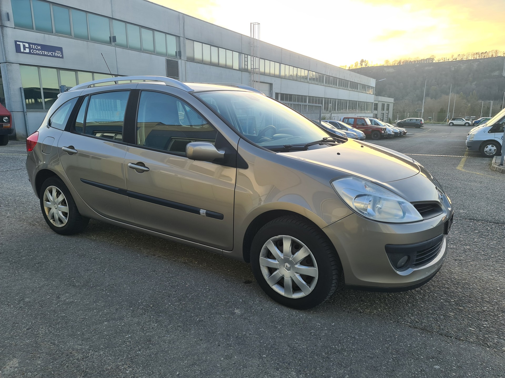 RENAULT Clio Grandtour 1.2 16V Turbo Expression-image-10