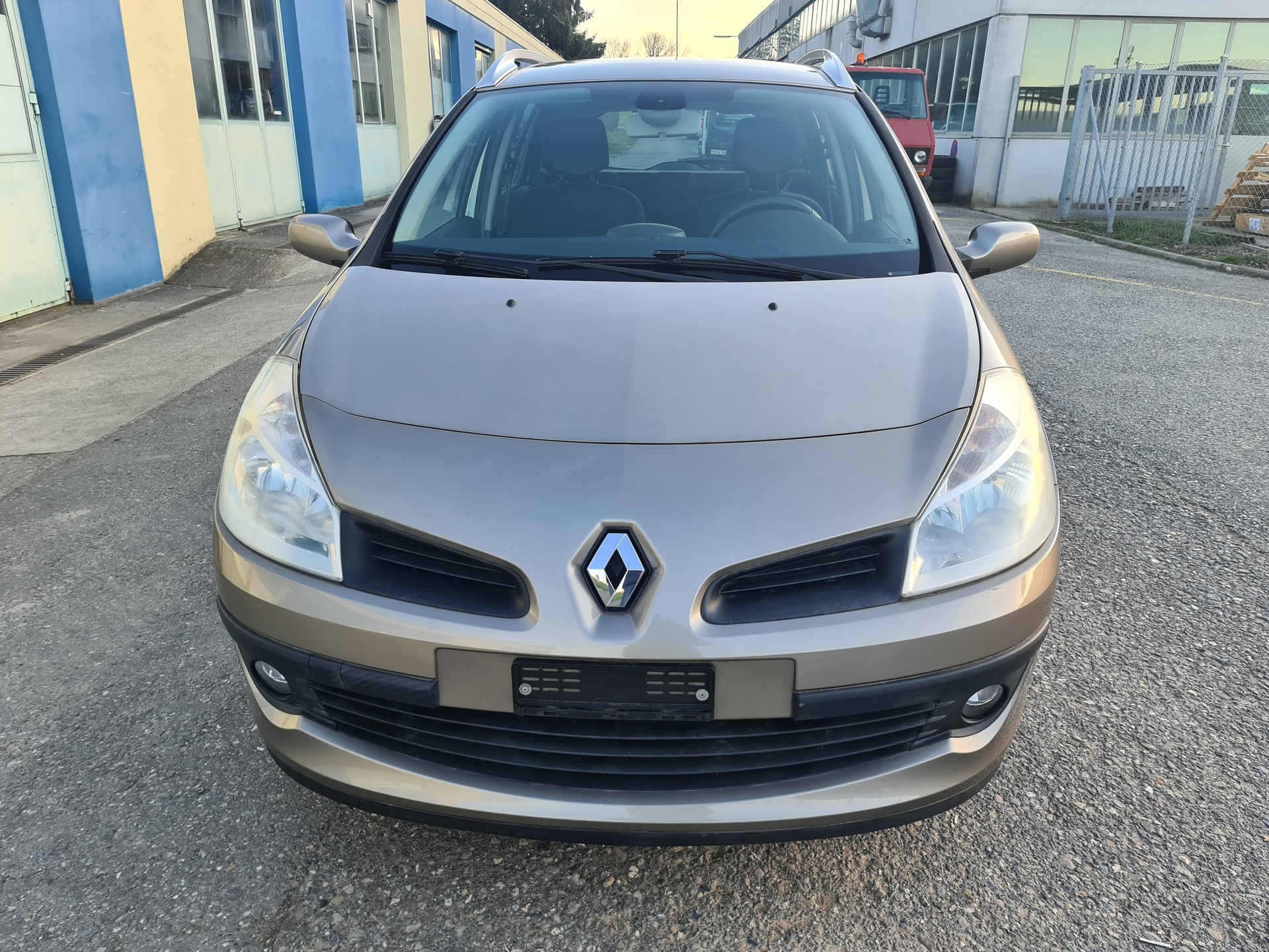 RENAULT Clio Grandtour 1.2 16V Turbo Expression-image-5
