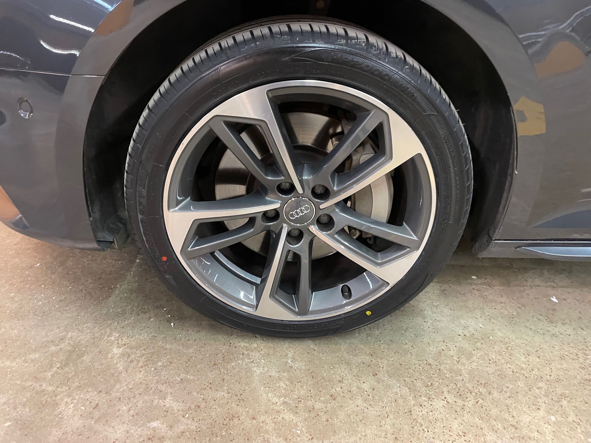 AUDI A4 Avant 2.0 TFSI Tiptronic-image-7