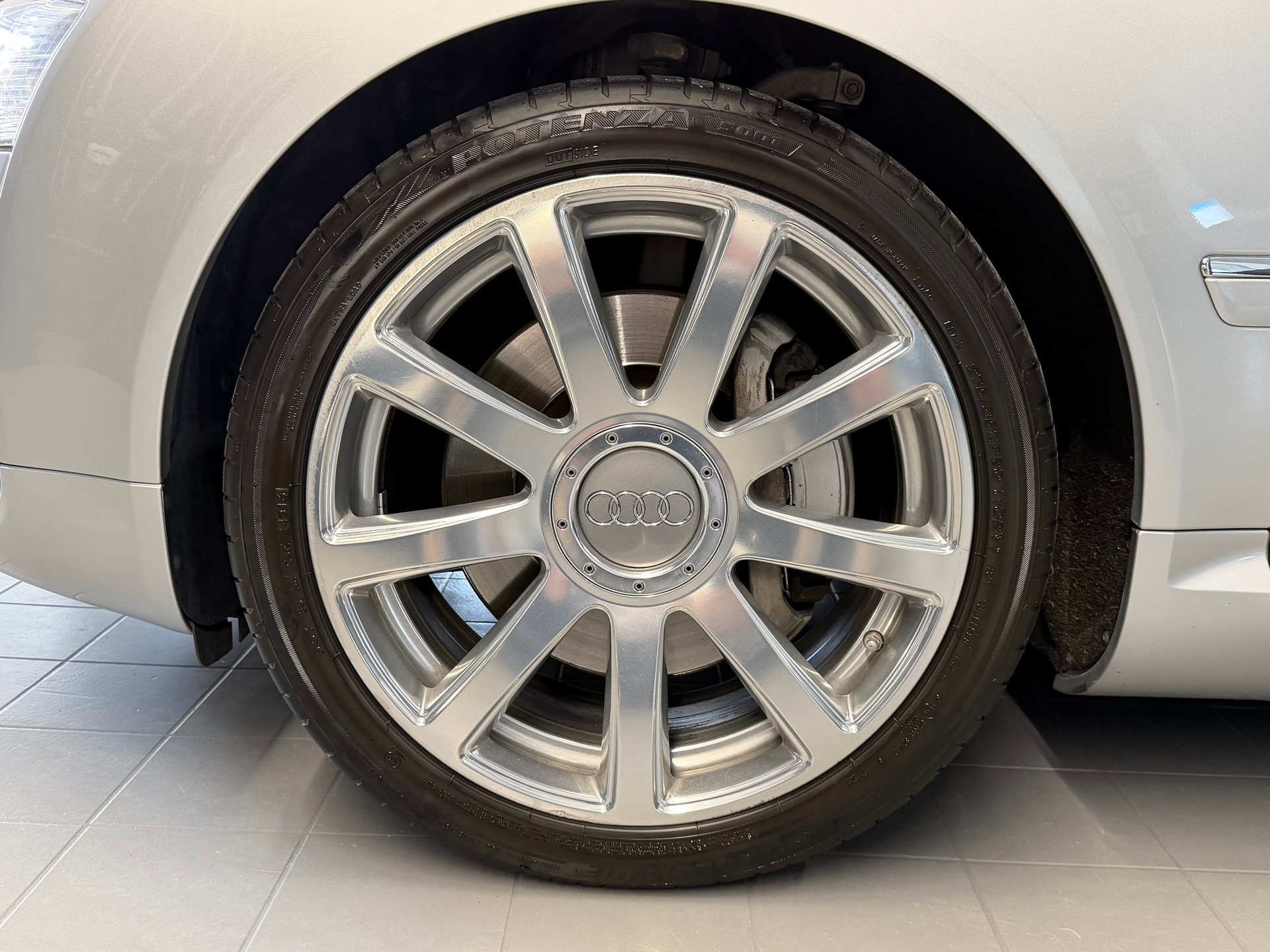 AUDI A8 L 4.2 TDI quattro tiptronic-image-7