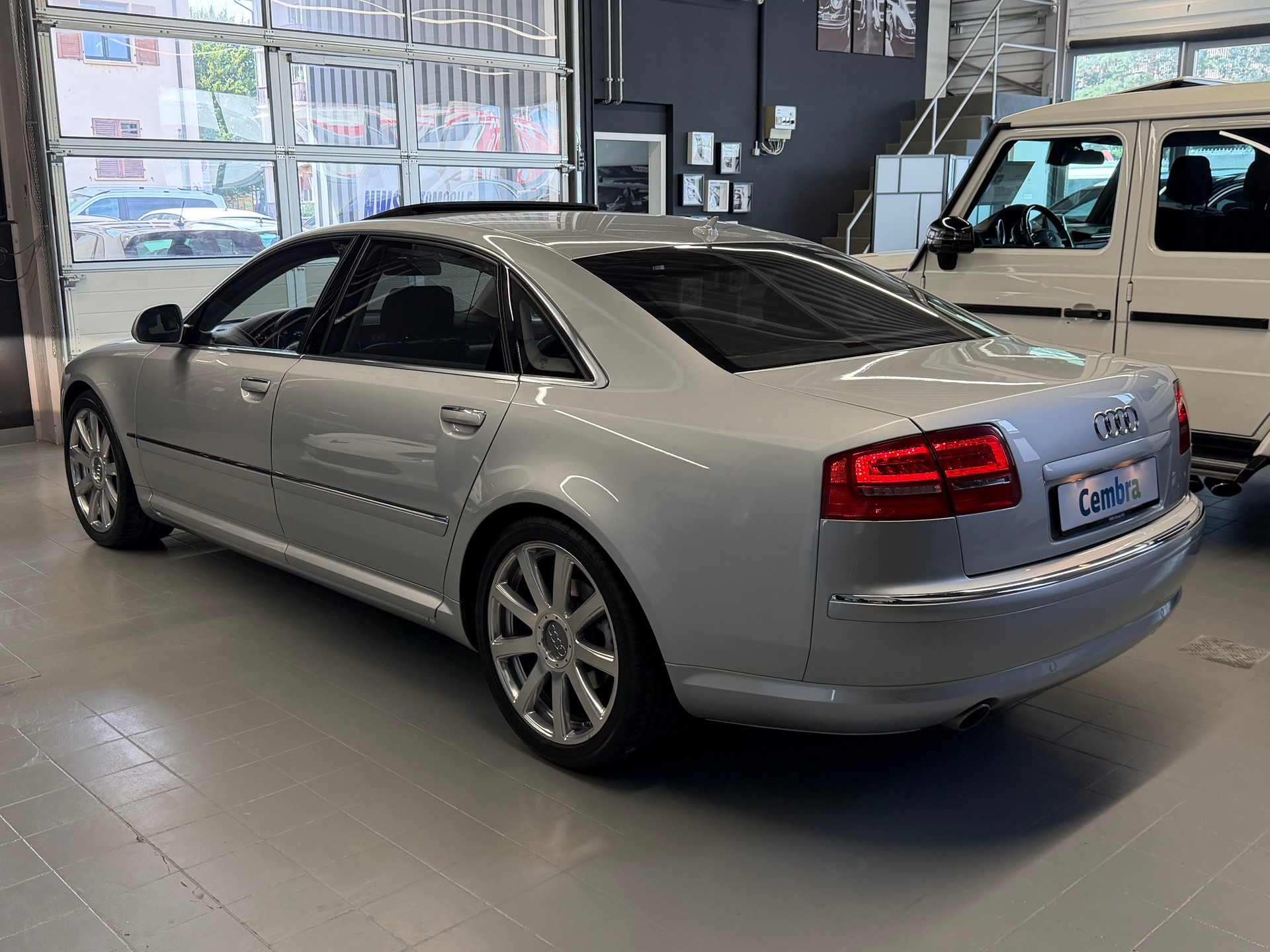 AUDI A8 L 4.2 TDI quattro tiptronic-image-4