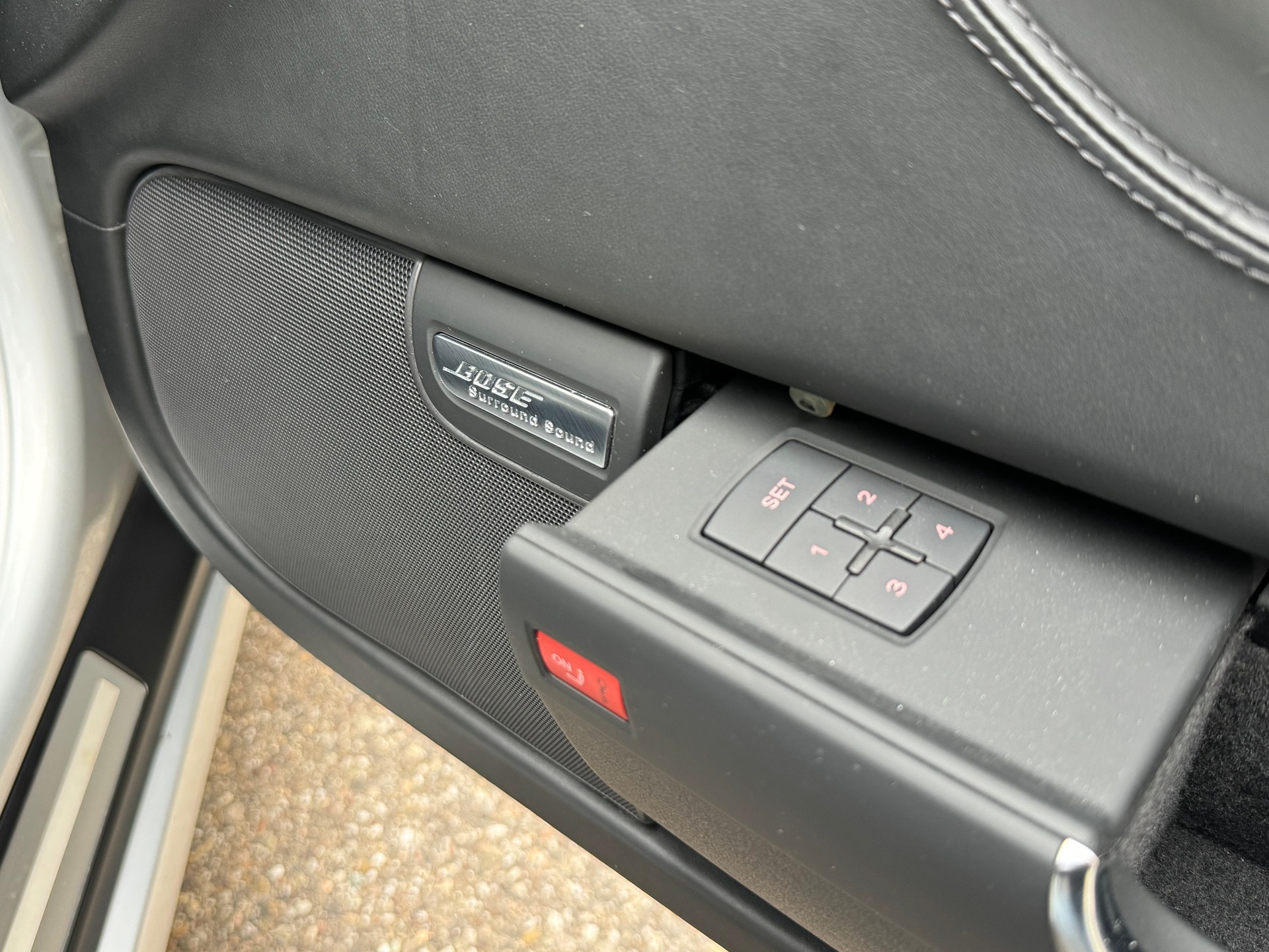 AUDI A8 L 4.2 TDI quattro tiptronic-image-13