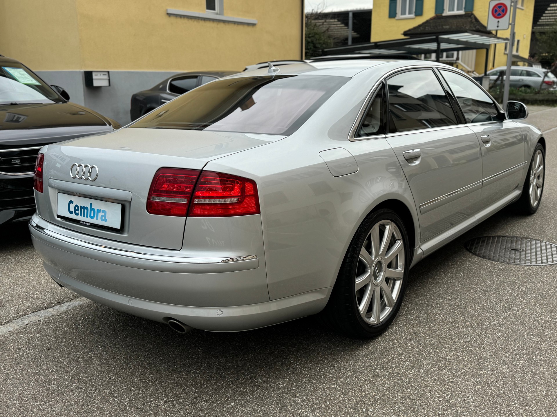 AUDI A8 L 4.2 TDI quattro tiptronic-showroom-element-3