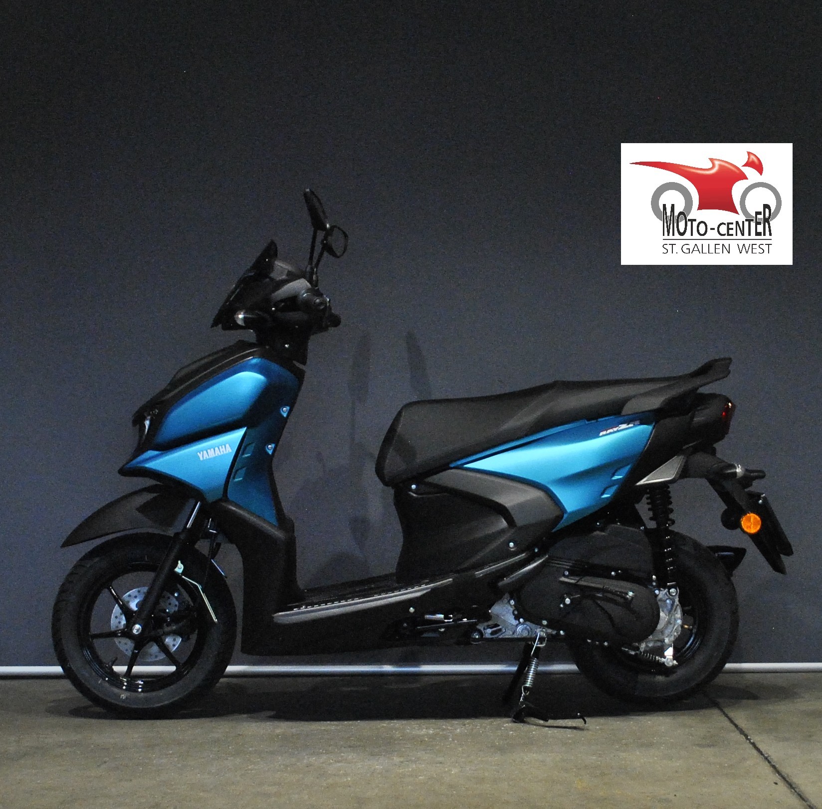 YAMAHA RayZR 125-showroom-element-2
