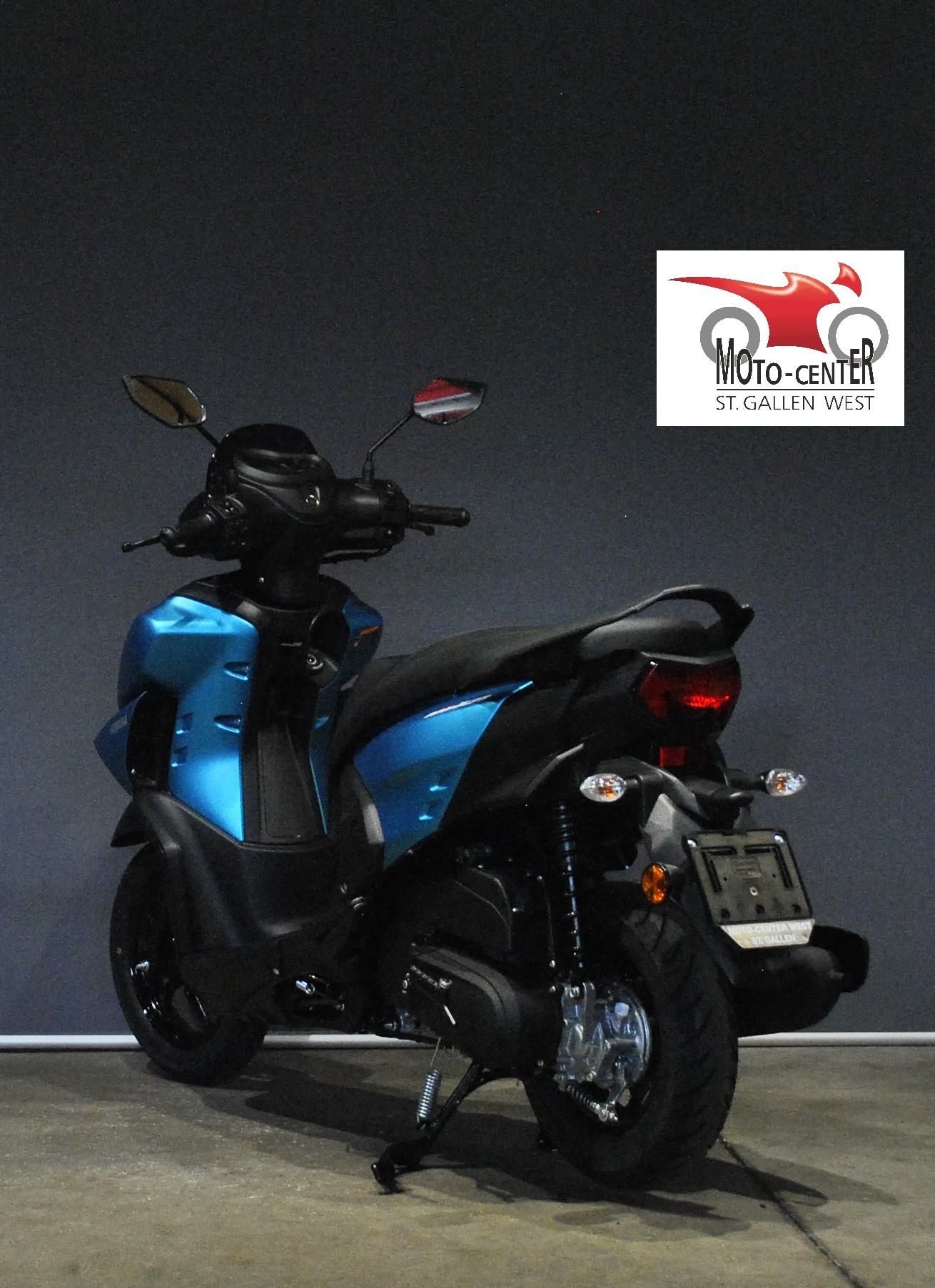 YAMAHA RayZR 125-showroom-element-3