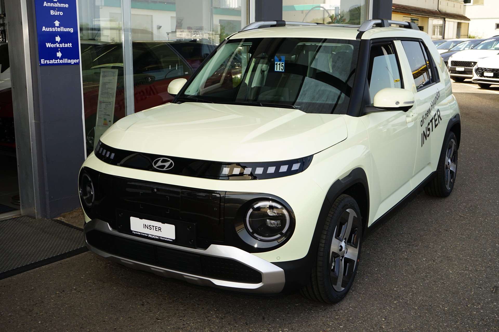 HYUNDAI Inster 49kWh Vertex-image-1