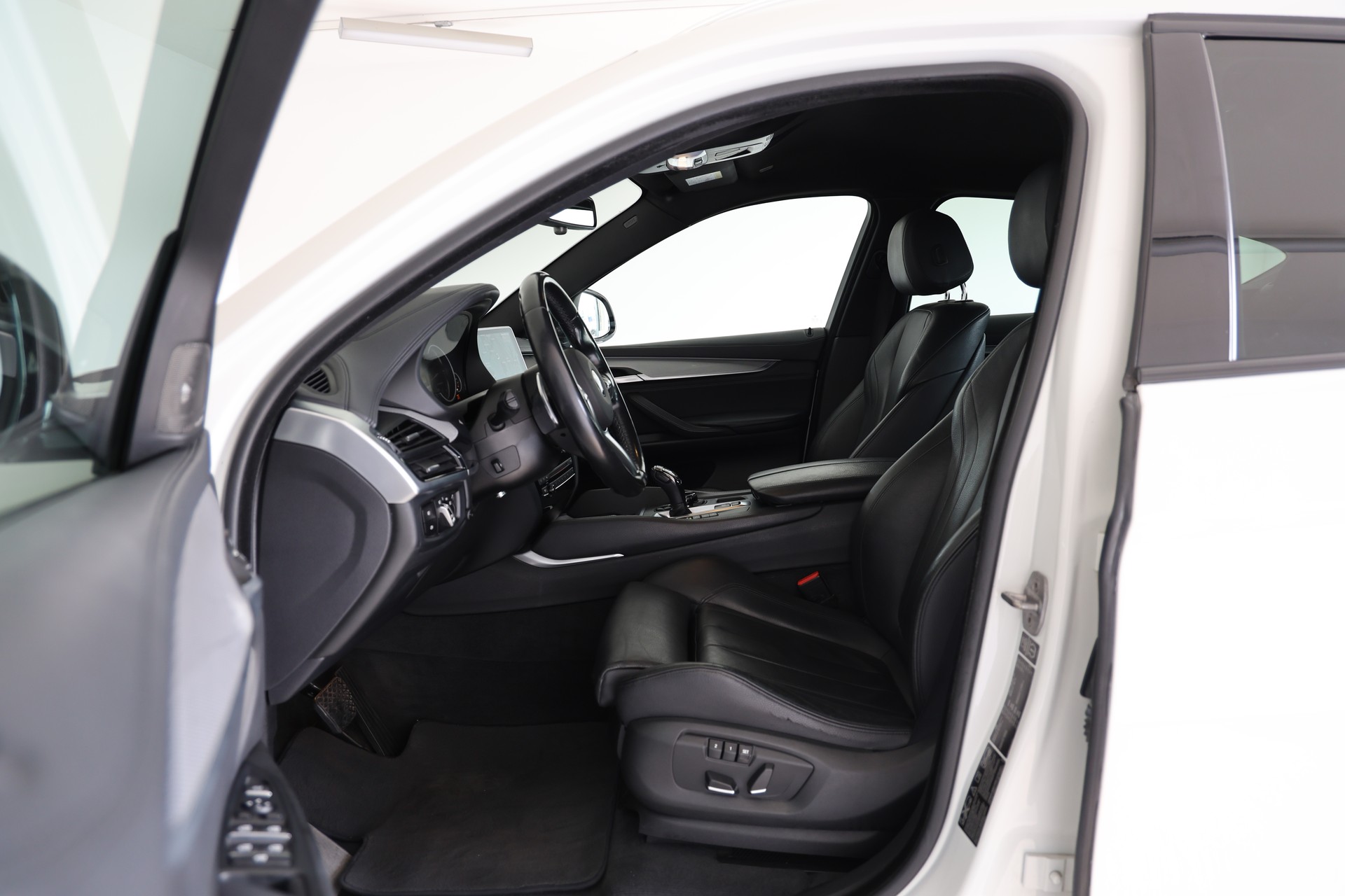 BMW X6 M50d Steptronic-image-5