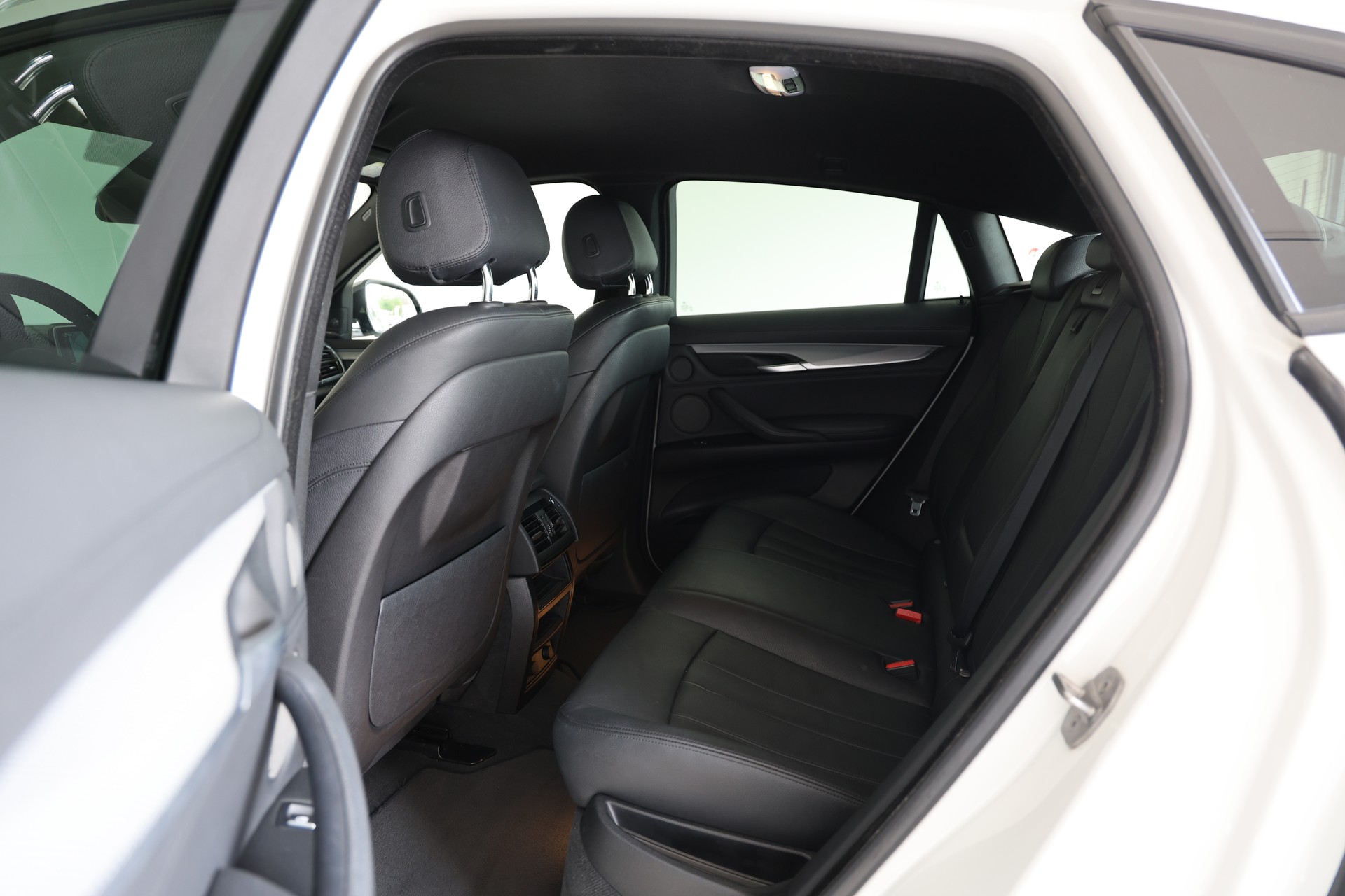 BMW X6 M50d Steptronic-image-15