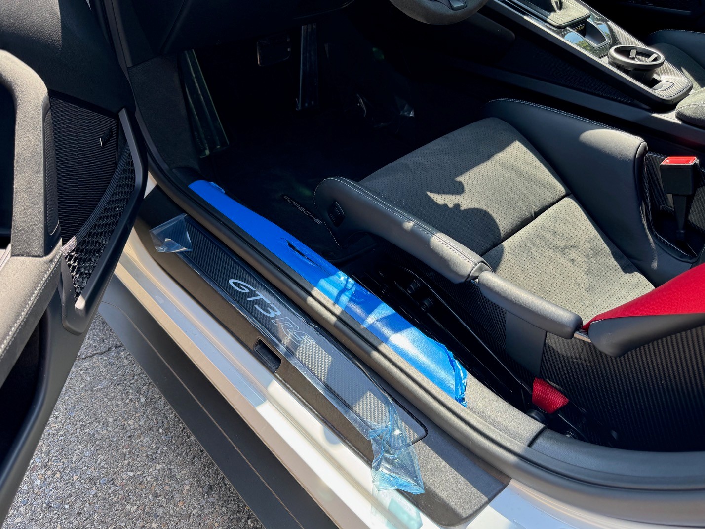 PORSCHE 911 GT3 RS-image-11