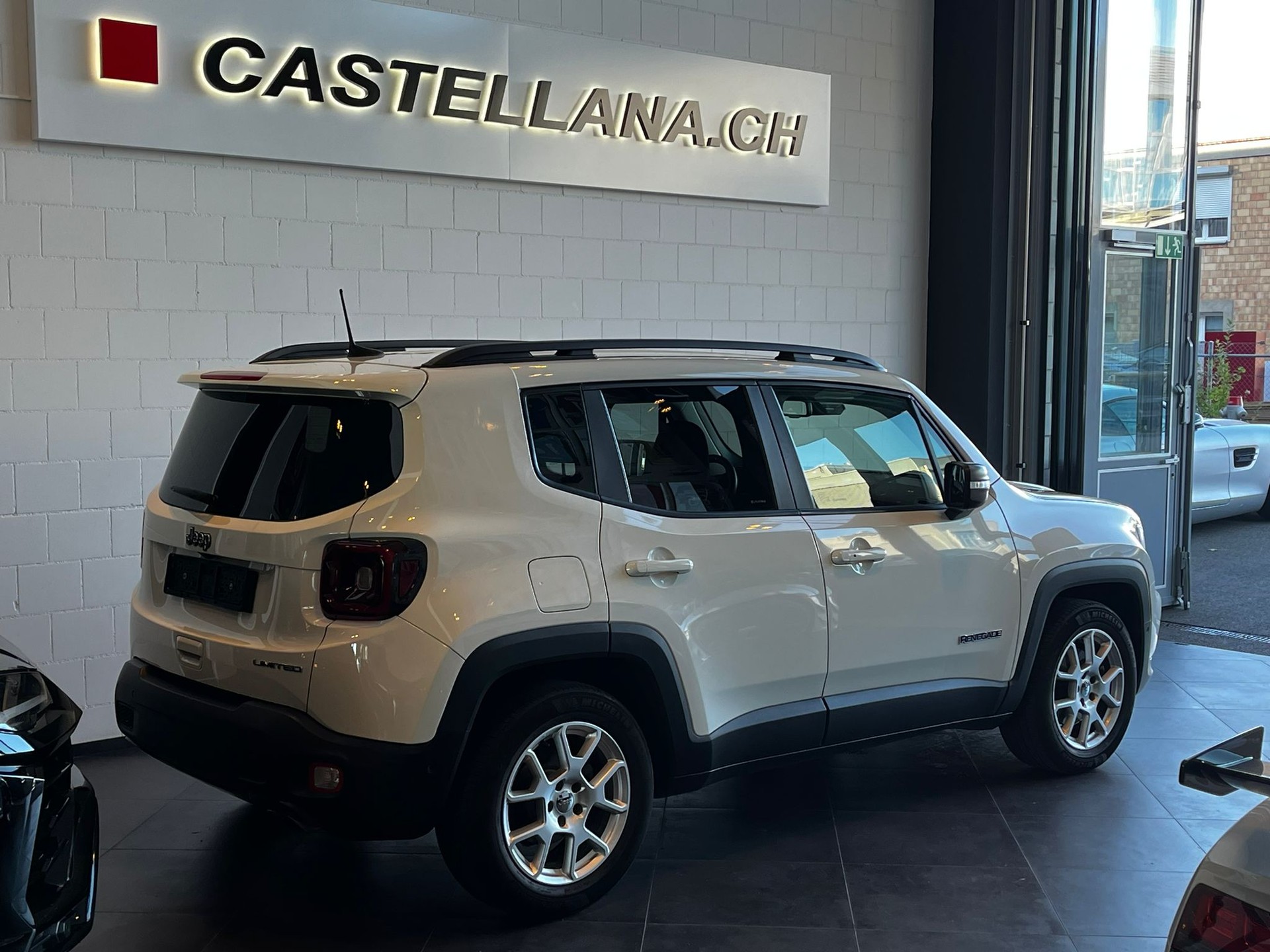 JEEP Renegade 1.3 GSE Turbo Limited-image-6