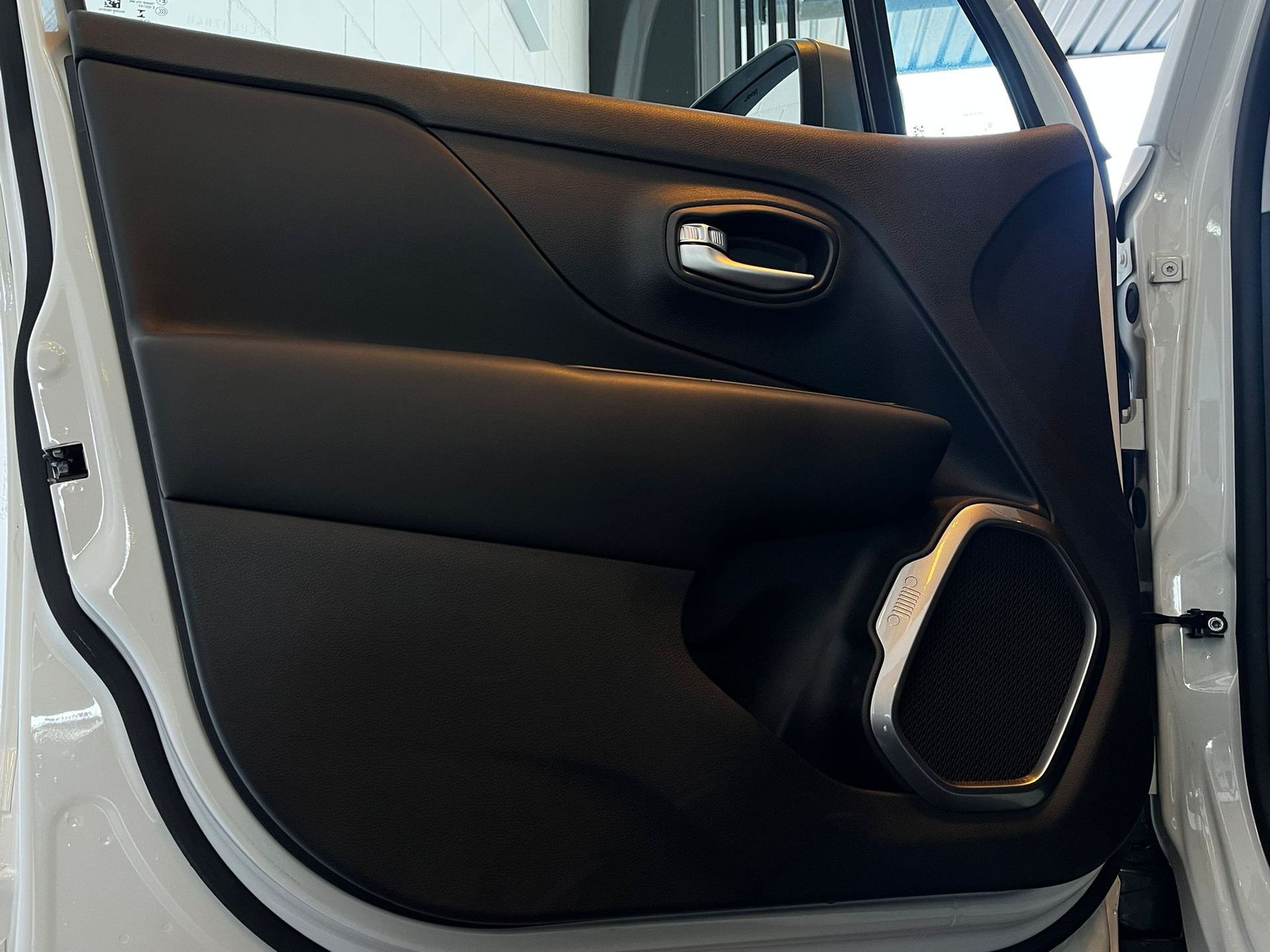 JEEP Renegade 1.3 GSE Turbo Limited-image-22