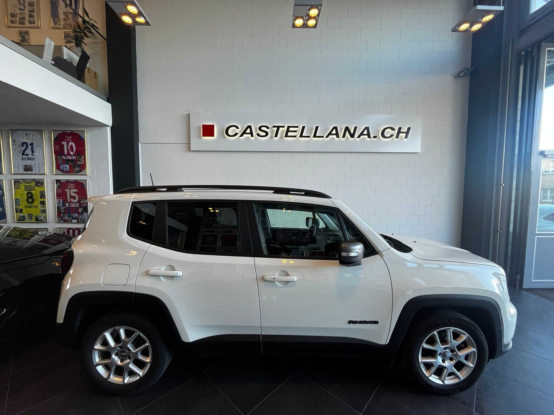 JEEP Renegade 1.3 GSE Turbo Limited-image-4