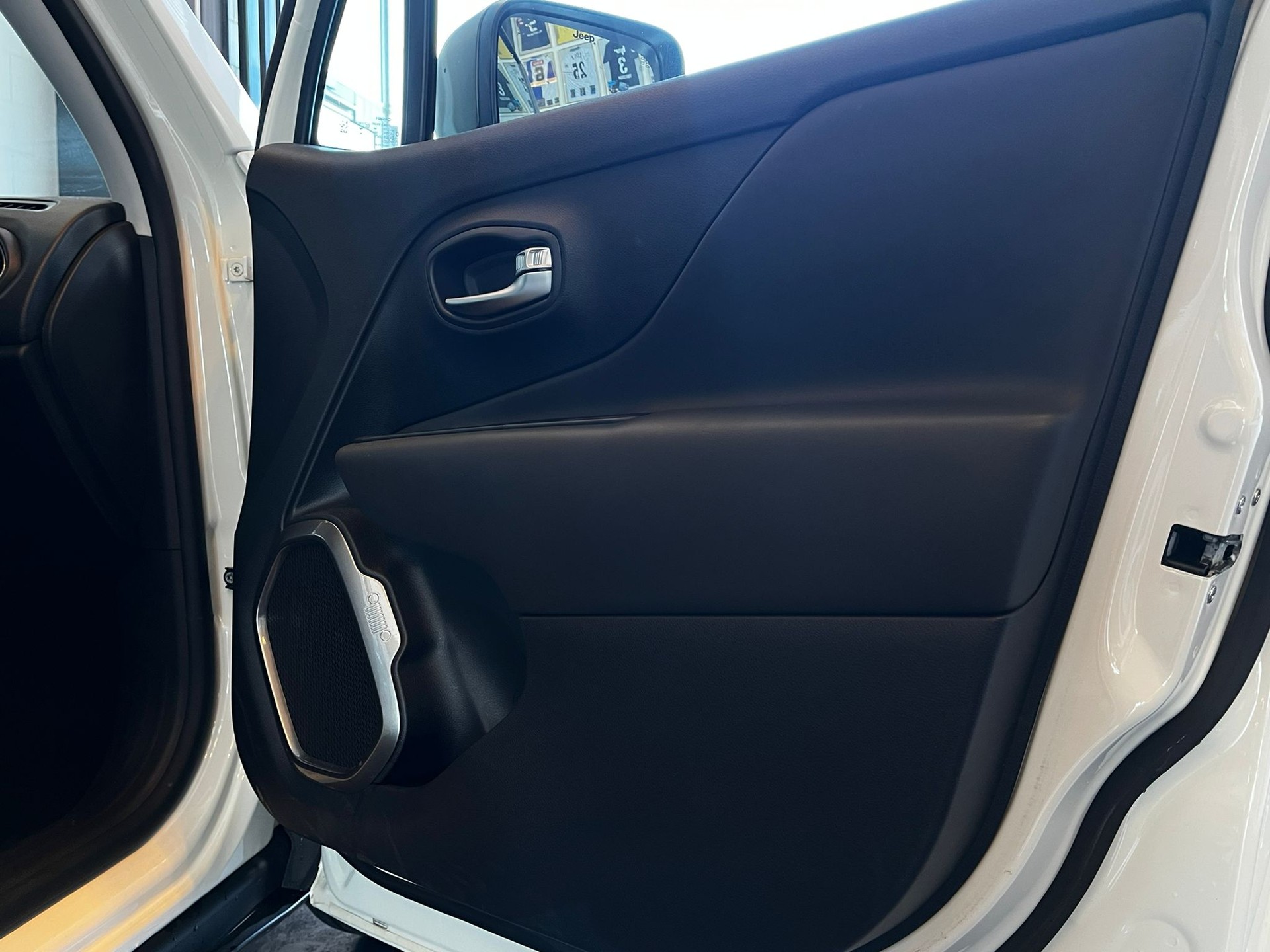 JEEP Renegade 1.3 GSE Turbo Limited-image-25
