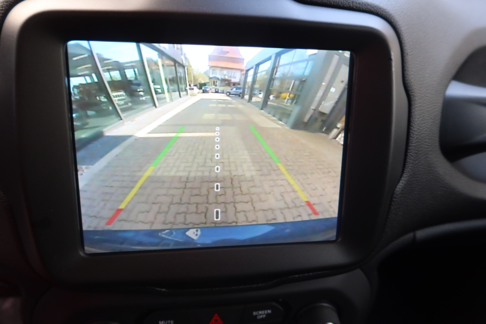 JEEP Renegade 1.3 PHEV LimiAWD-image-9