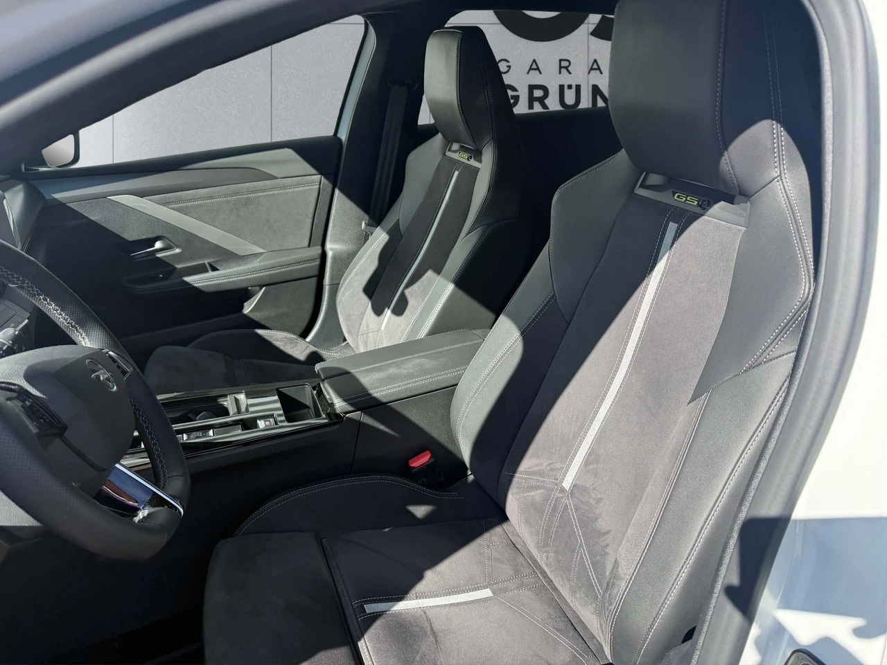 OPEL Astra Sports Tourer 1.6 PHEV Turbo GSe-image-5