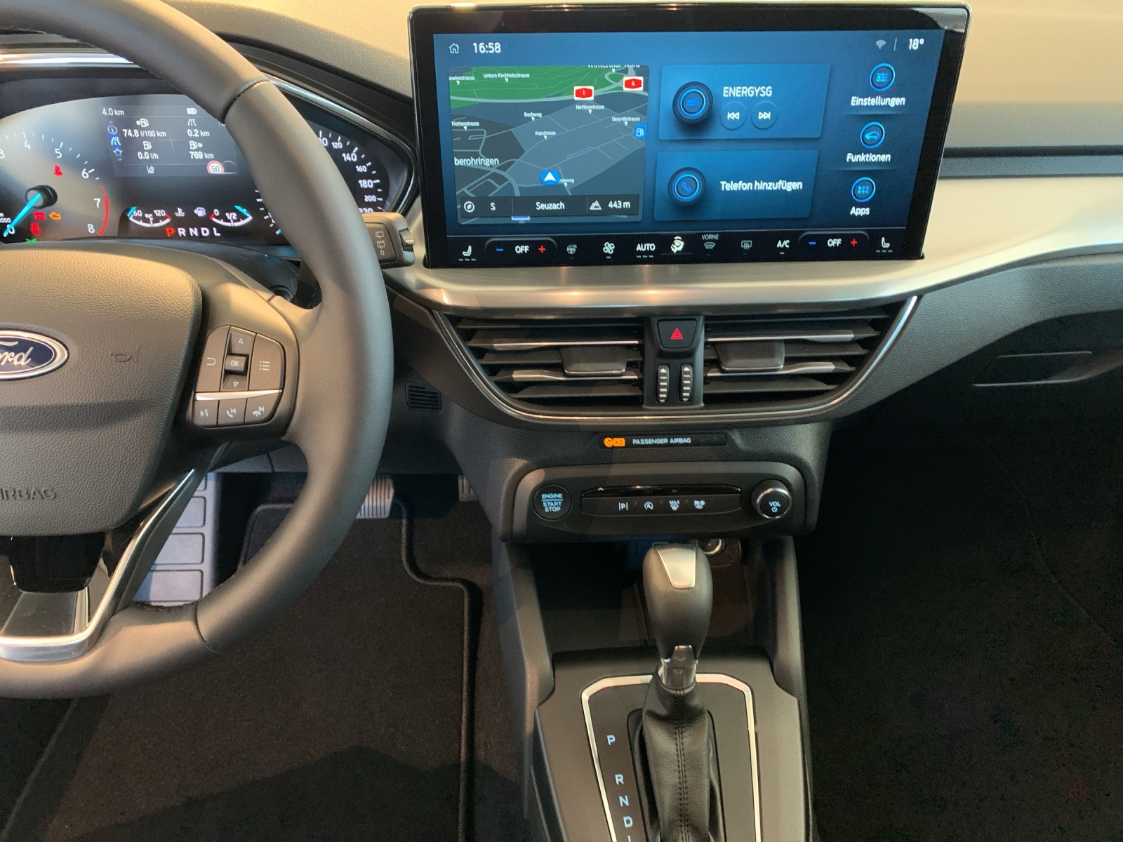 FORD Focus Station Wagon 1.0i EcoB Hybrid 155 Titanium-image-10