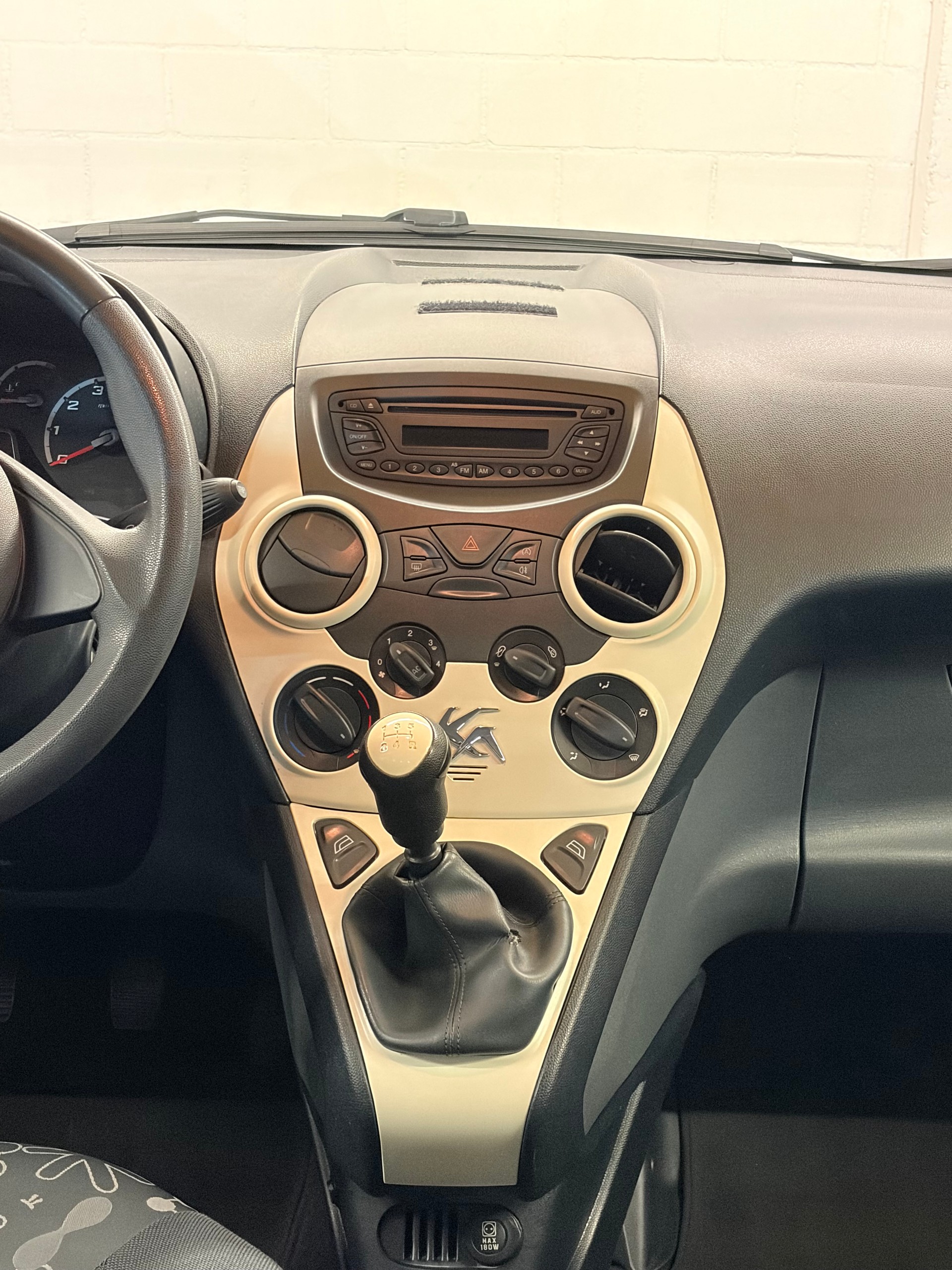 FORD KA 1.25 Trend-image-8