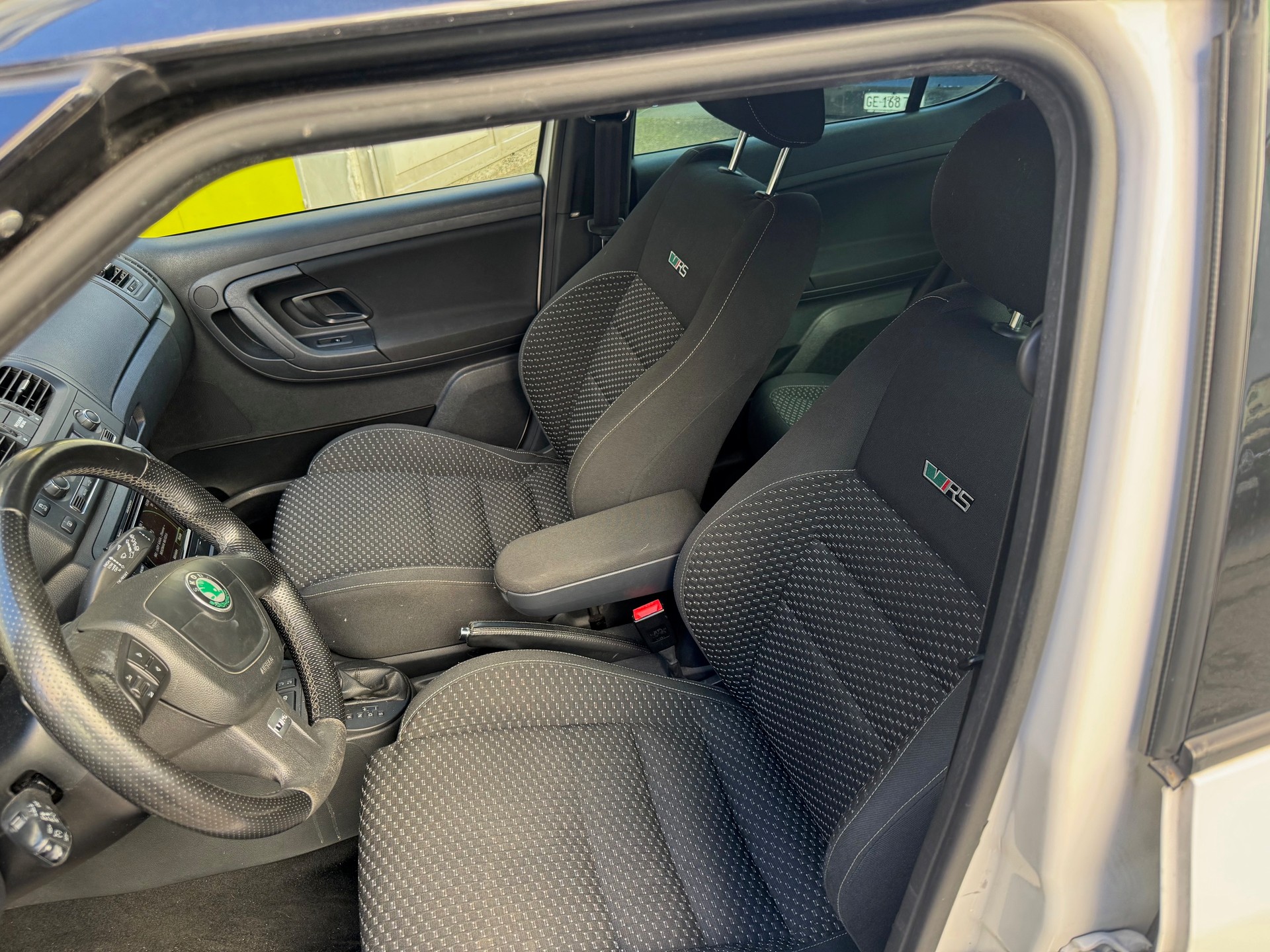 SKODA Fabia 1.4 TSI RS DSG-image-4