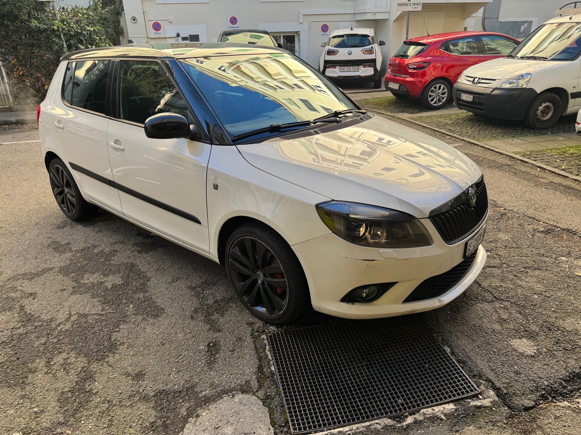 SKODA Fabia 1.4 TSI RS DSG-image-1